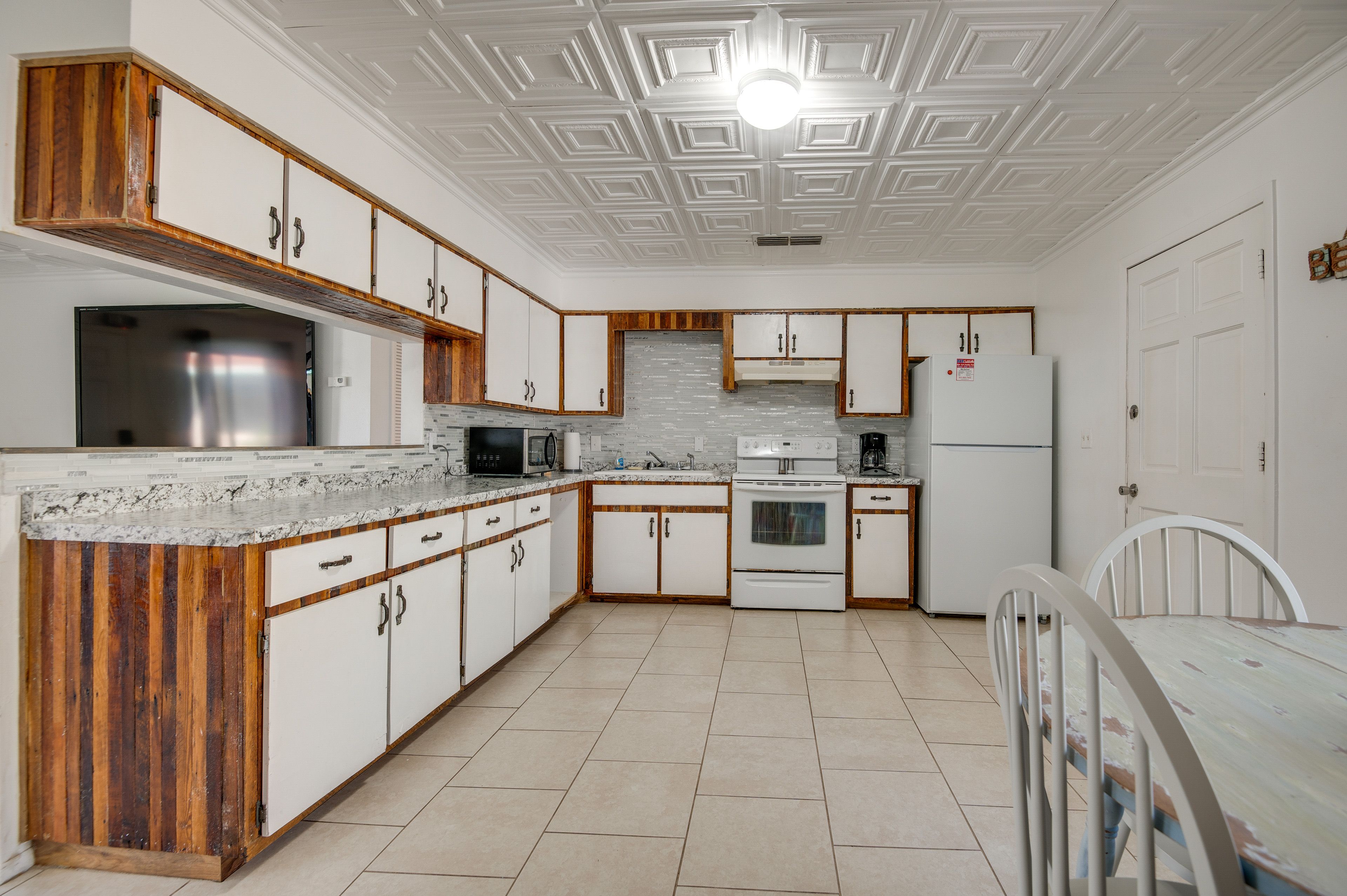 Kitchen | Dining Area | Cooking Basics