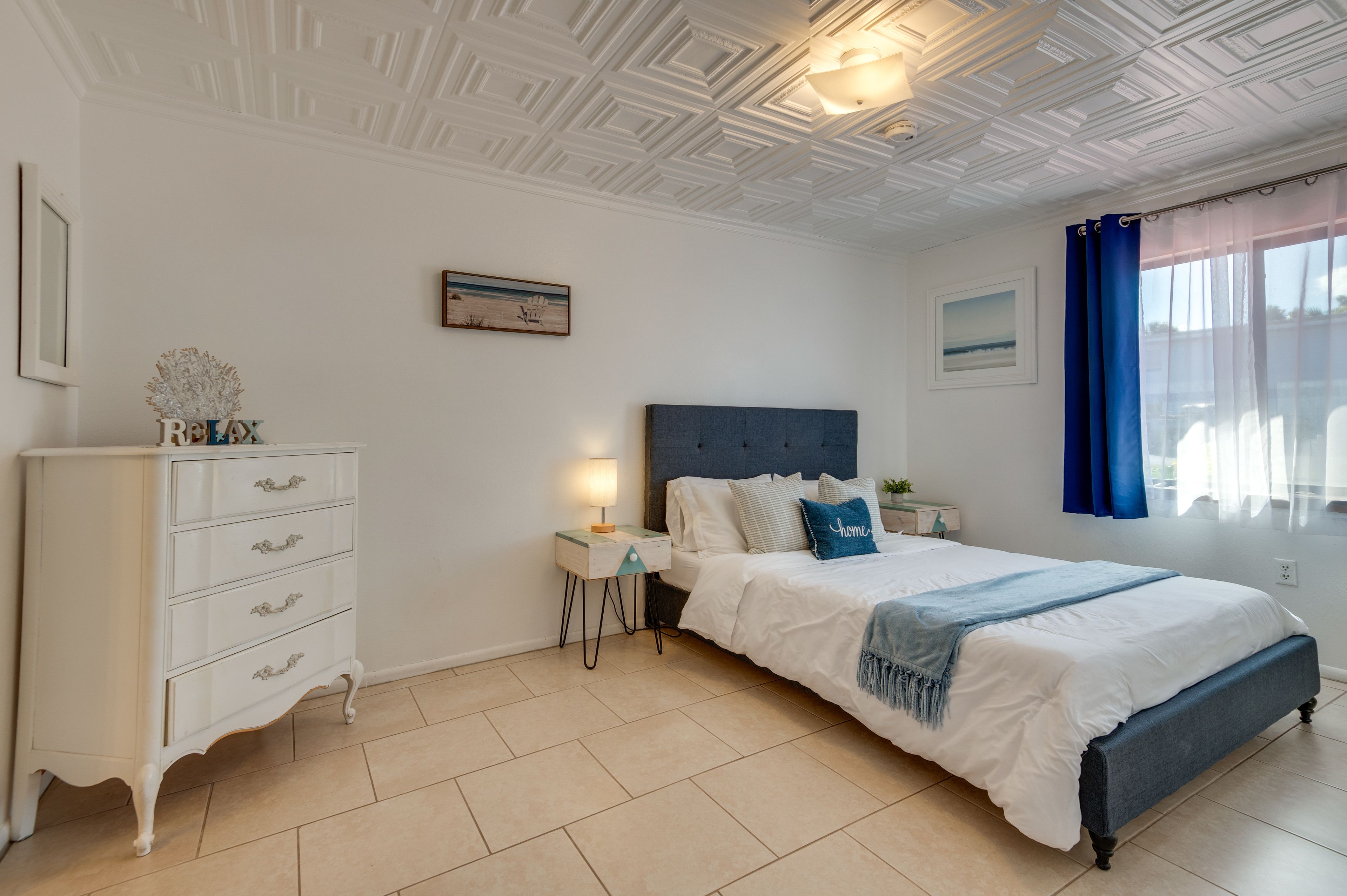 Bedroom 2 | Queen Bed