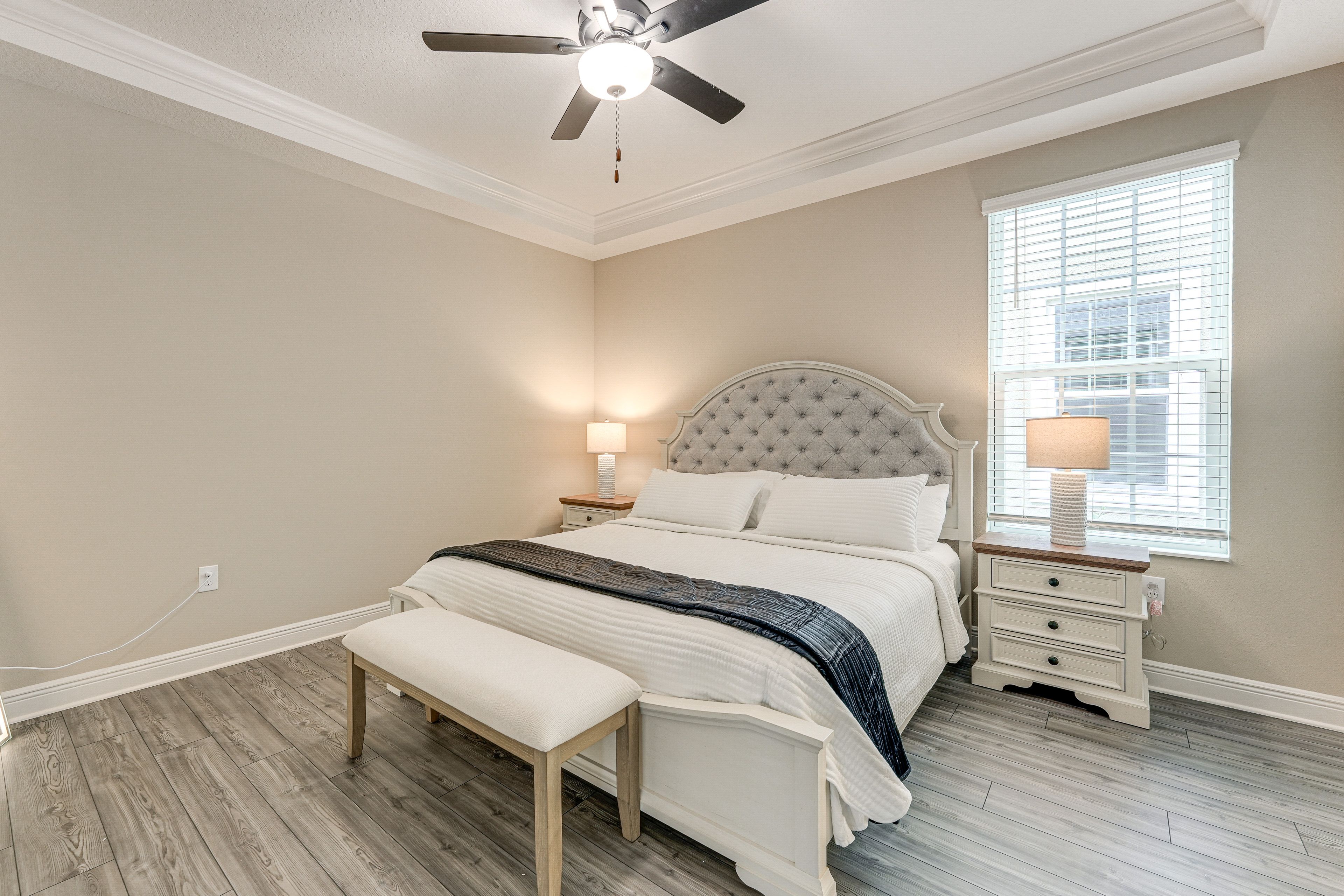 Bedroom 1 | King Bed | 1st Floor