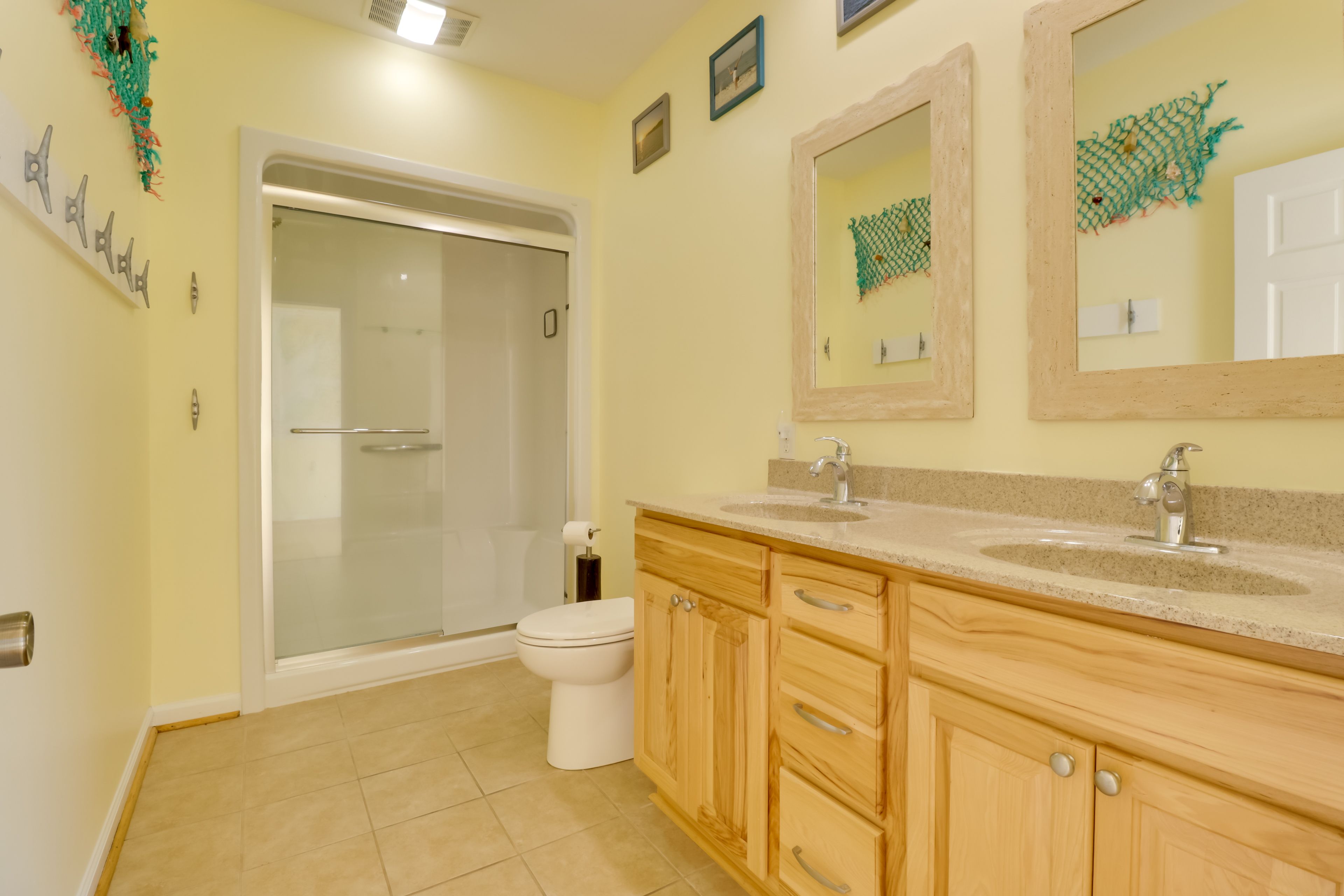 Full Bathroom | 2nd Floor