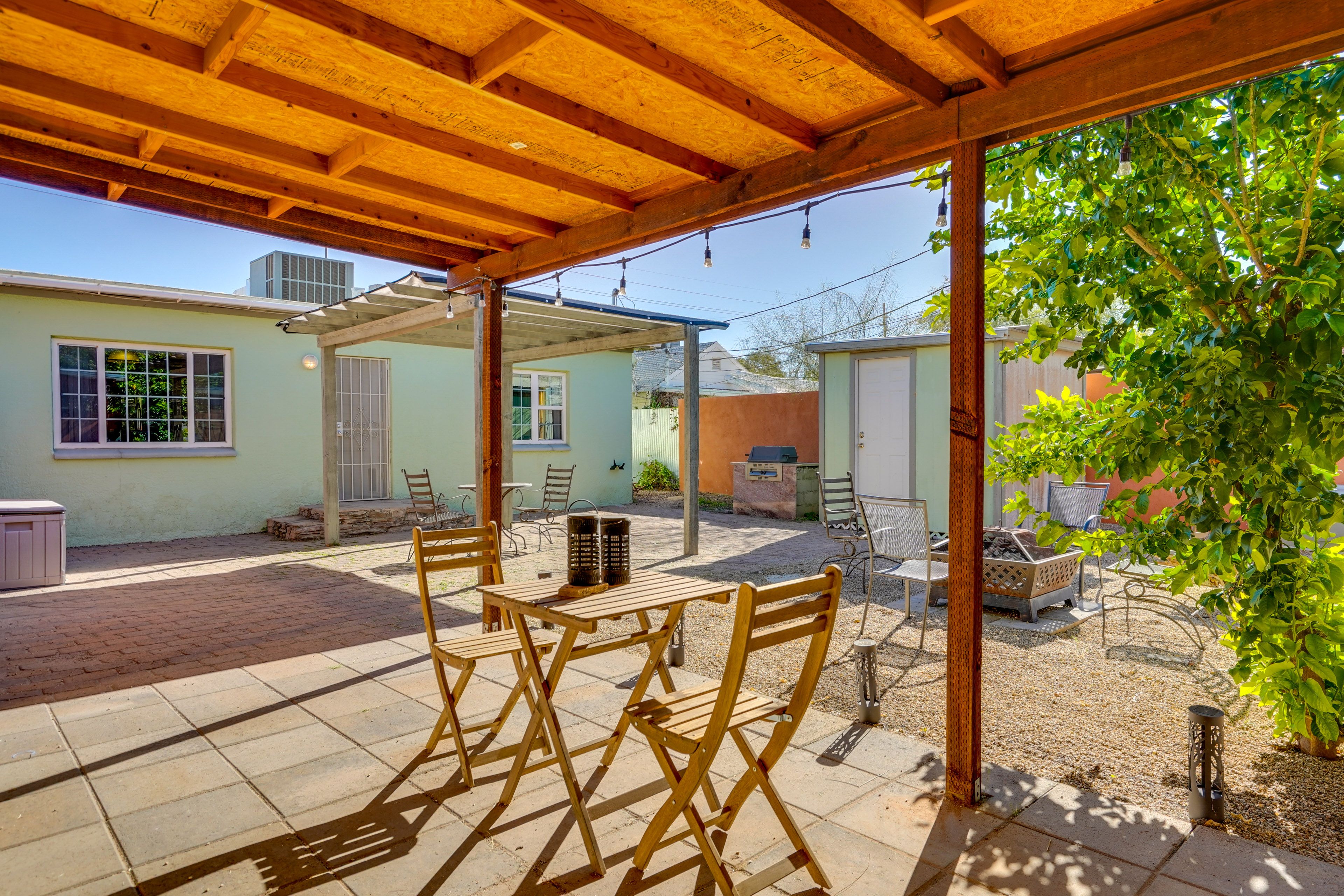 Shared Backyard | Gas Grill