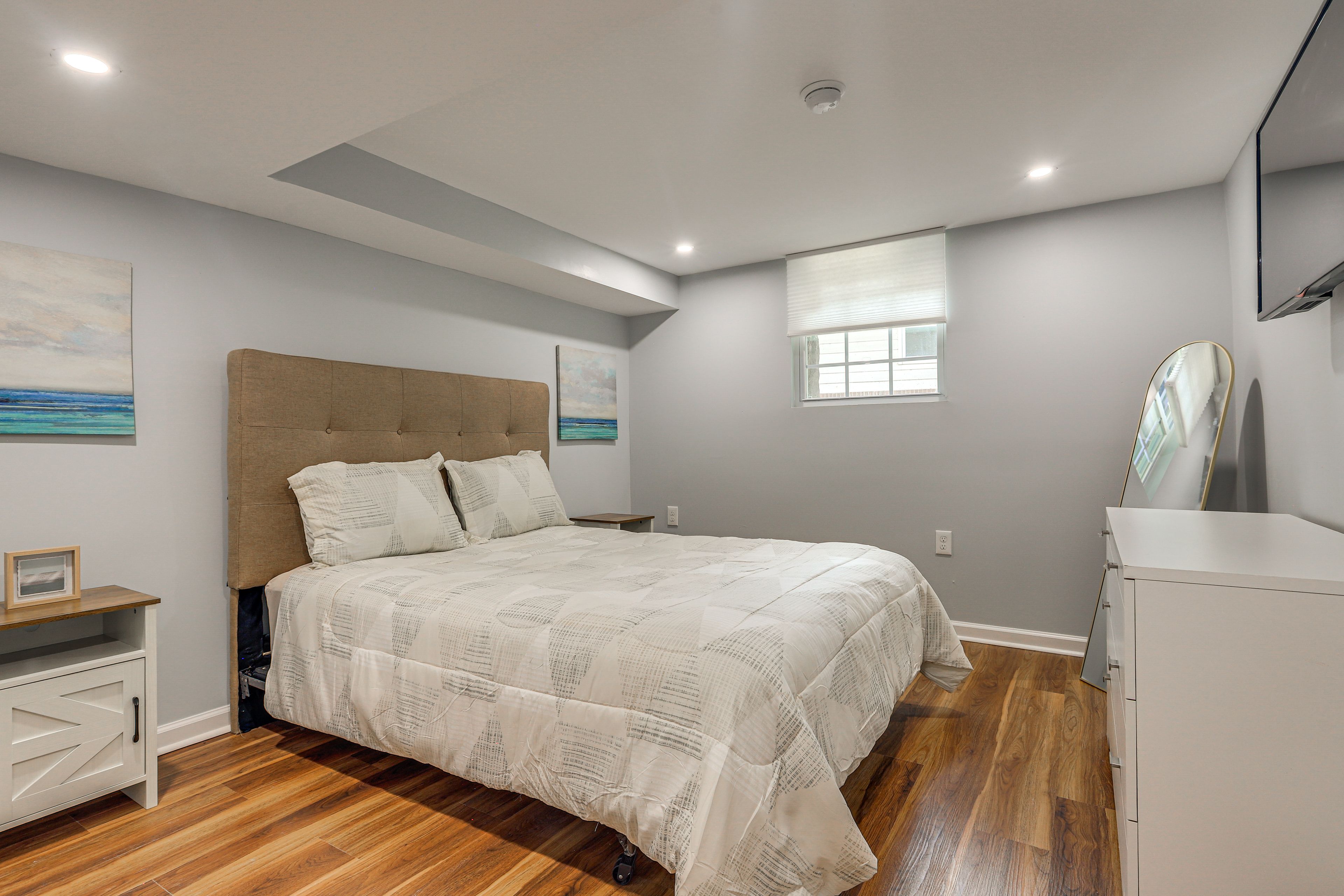 Bedroom 4 | Basement | Queen Bed