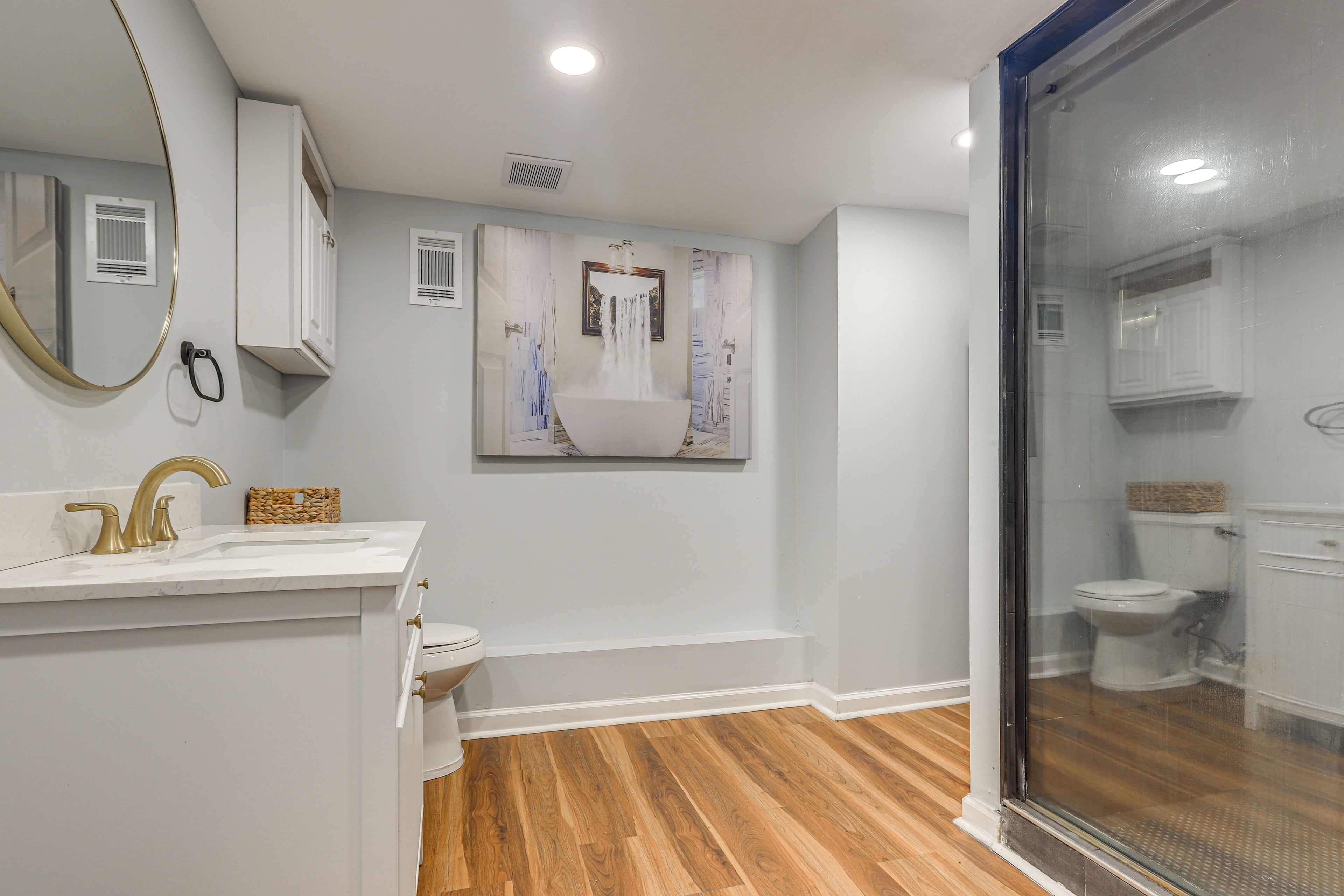 Full Bathroom | Basement