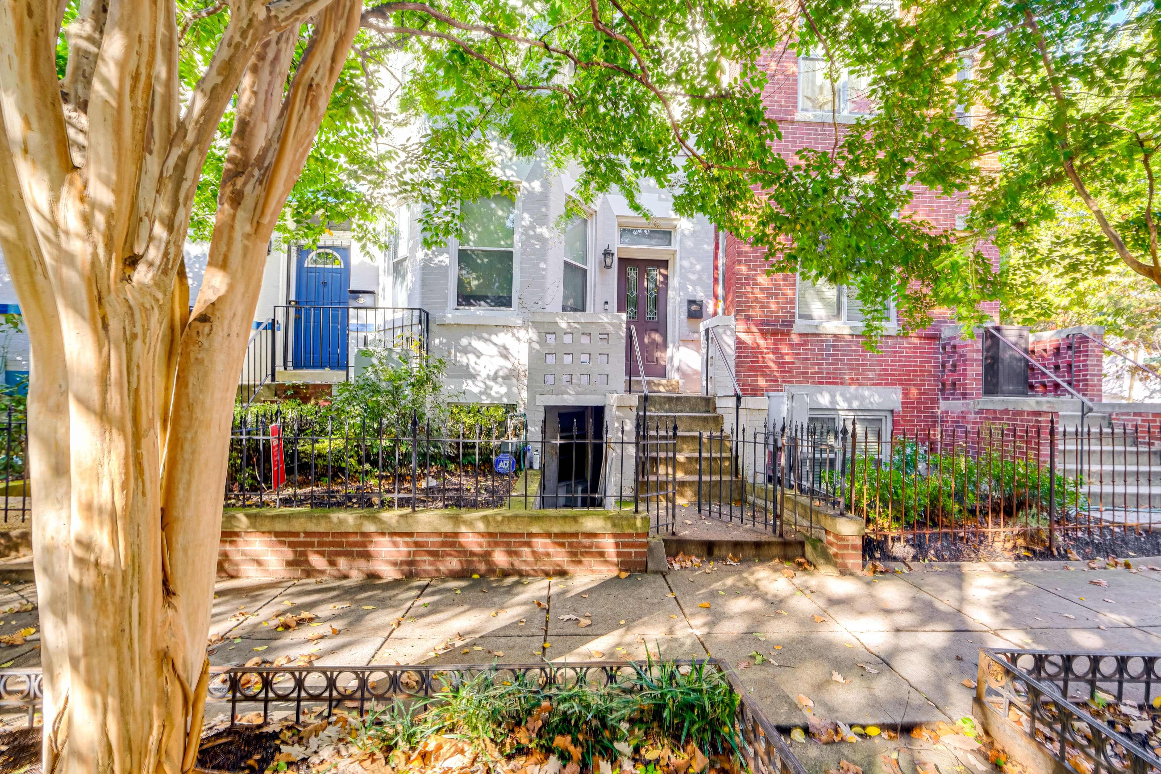 Property Exterior | Single-Story Apartment