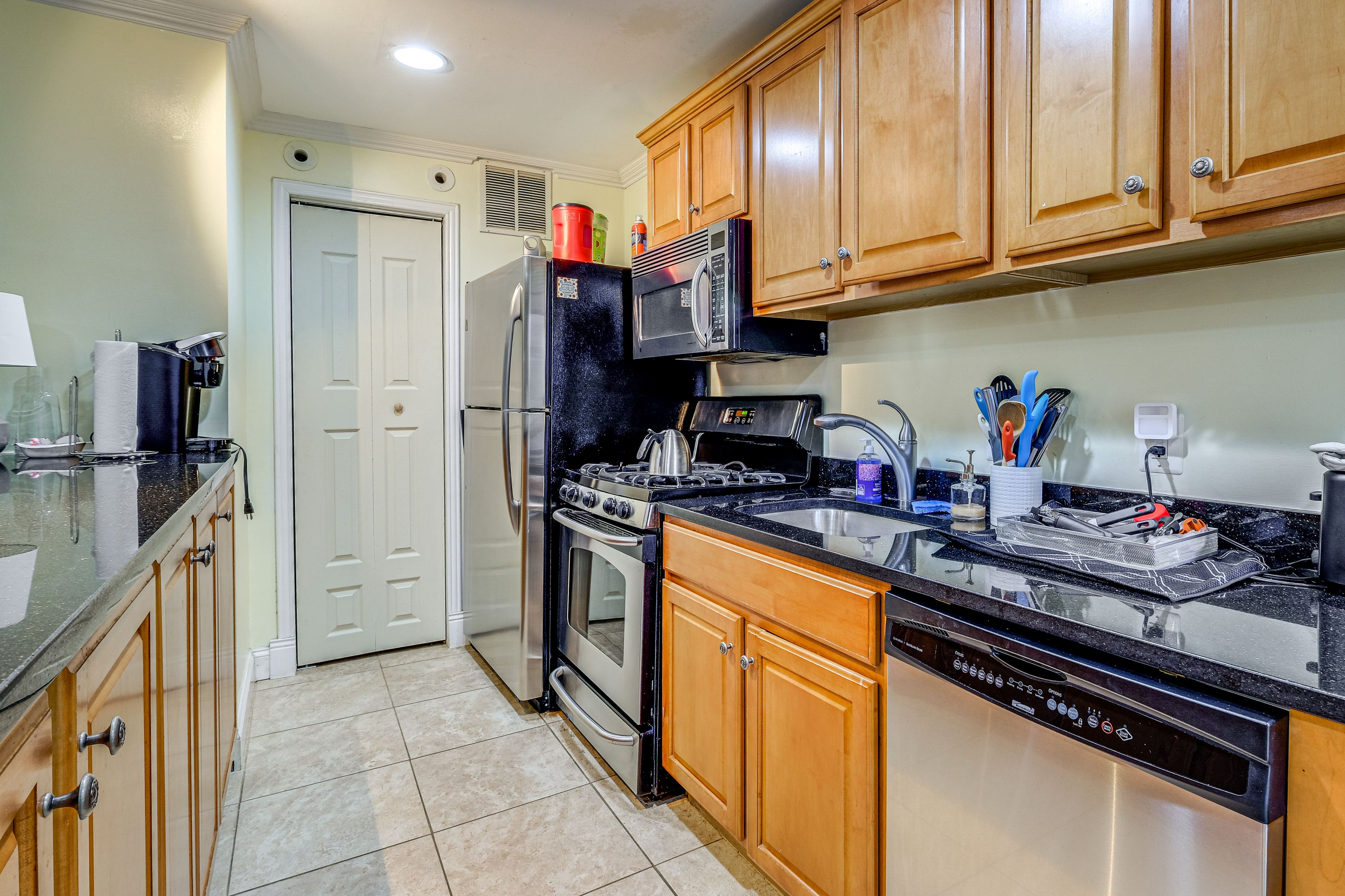 Kitchen | Cooking Basics | Keurig Coffee Maker | Toaster