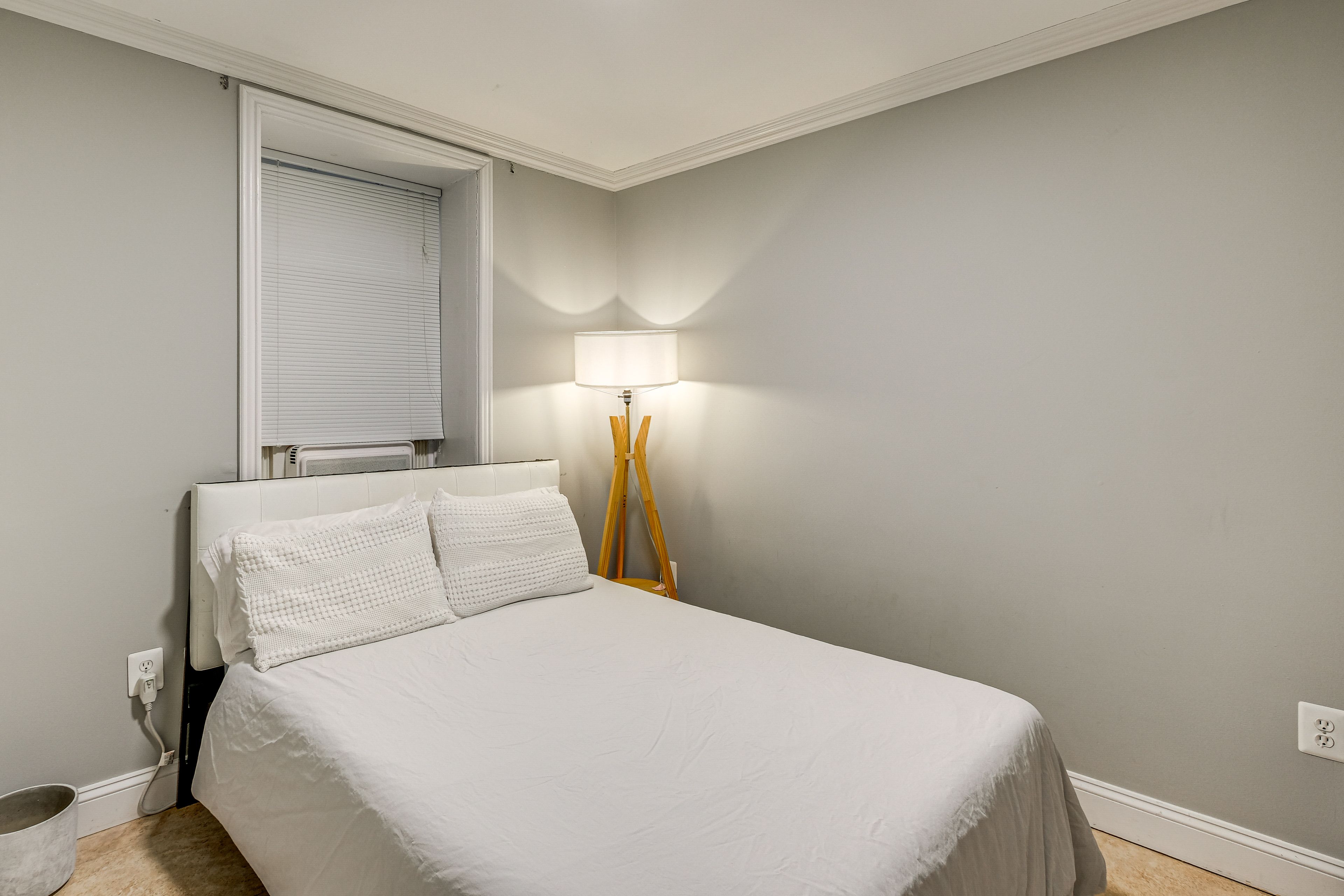 Bedroom 2 | Queen Bed