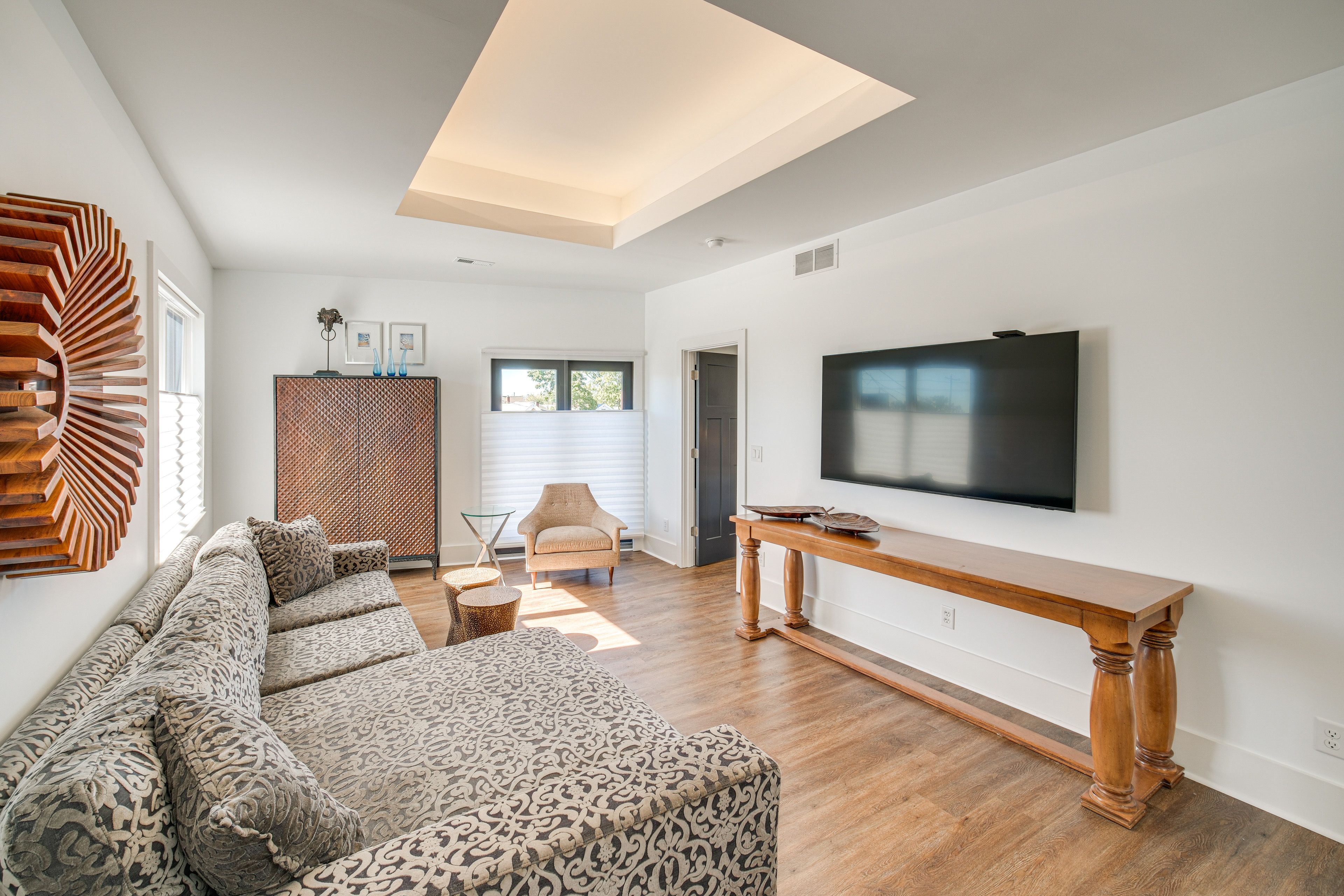 Cleveland Vacation Rental | 2BR | 2BA | 1,500 Sq Ft | Stairs Required