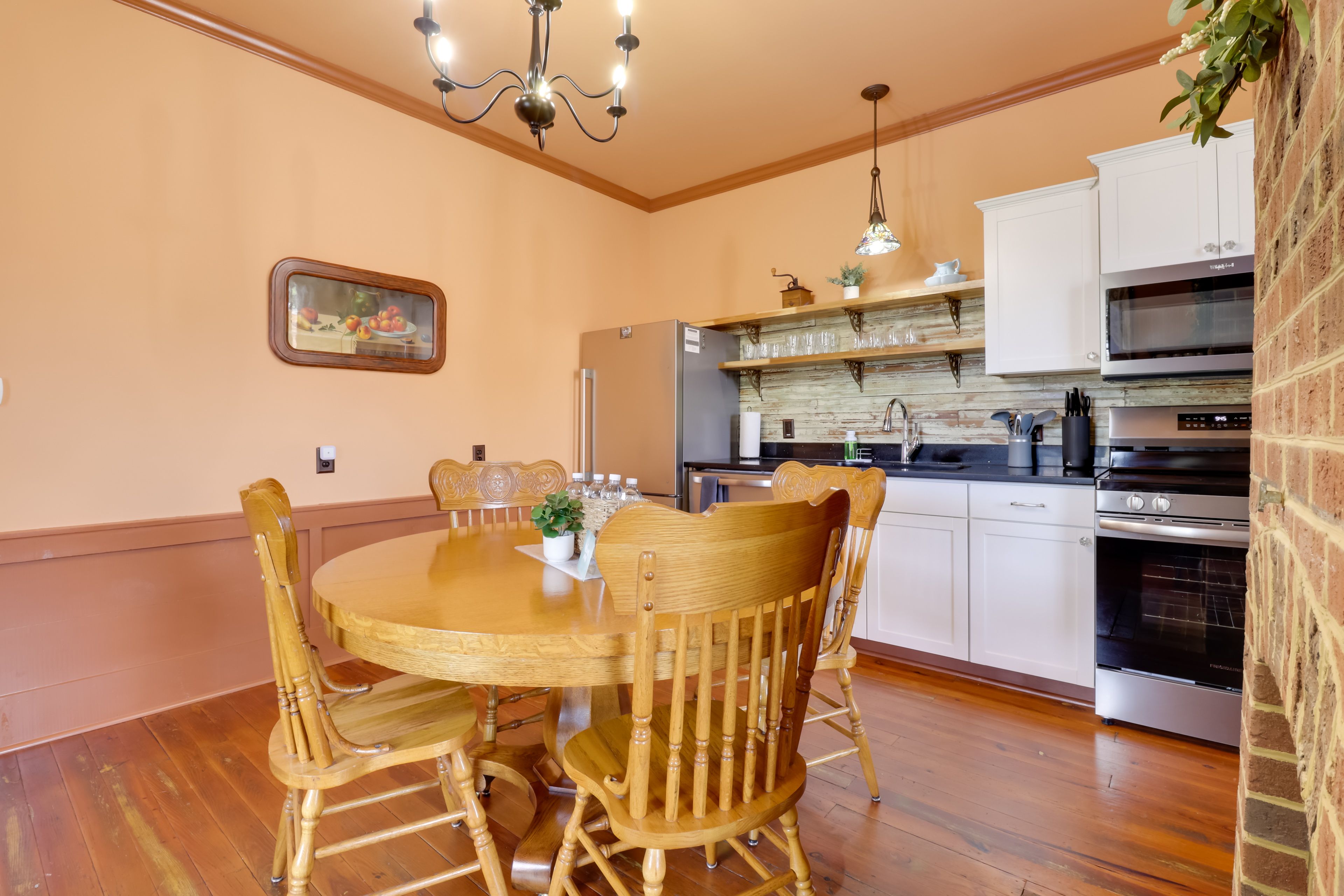 Kitchen | Coffee Bar | 1st Floor