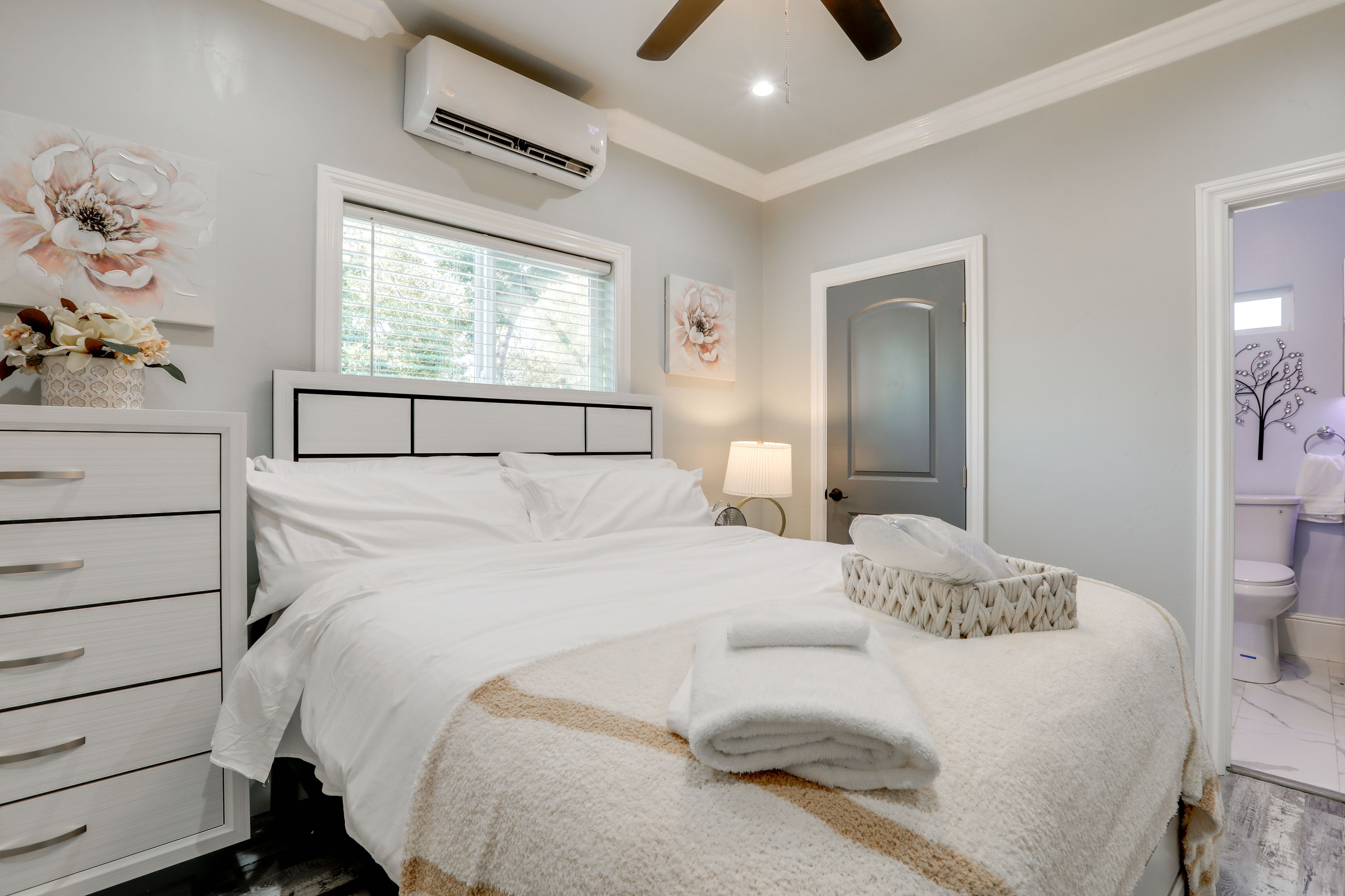 Bedroom 1 | Queen Bed | Linens Provided | Smart TV