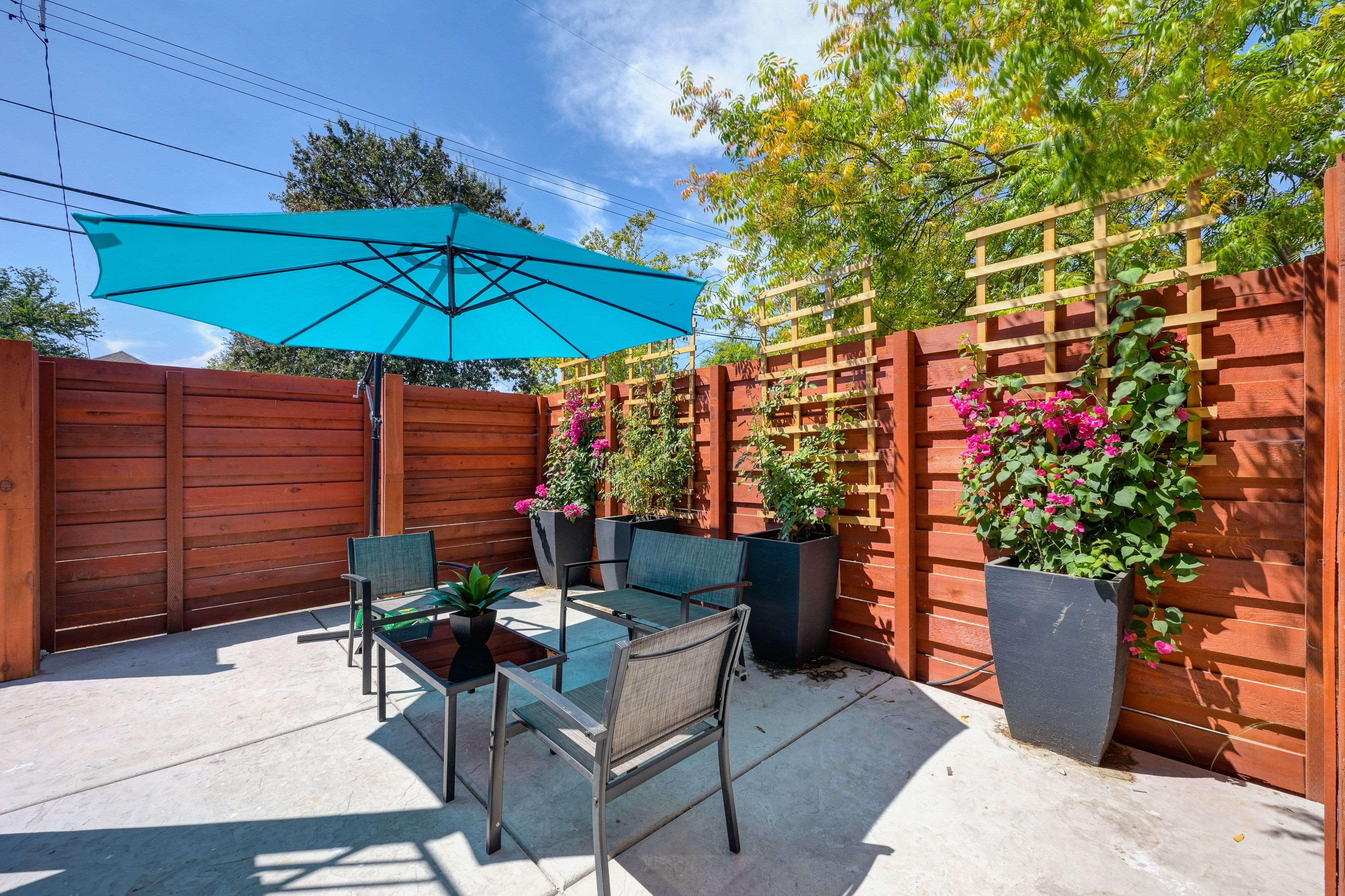 Private Courtyard | Charcoal Grill | Outdoor Seating