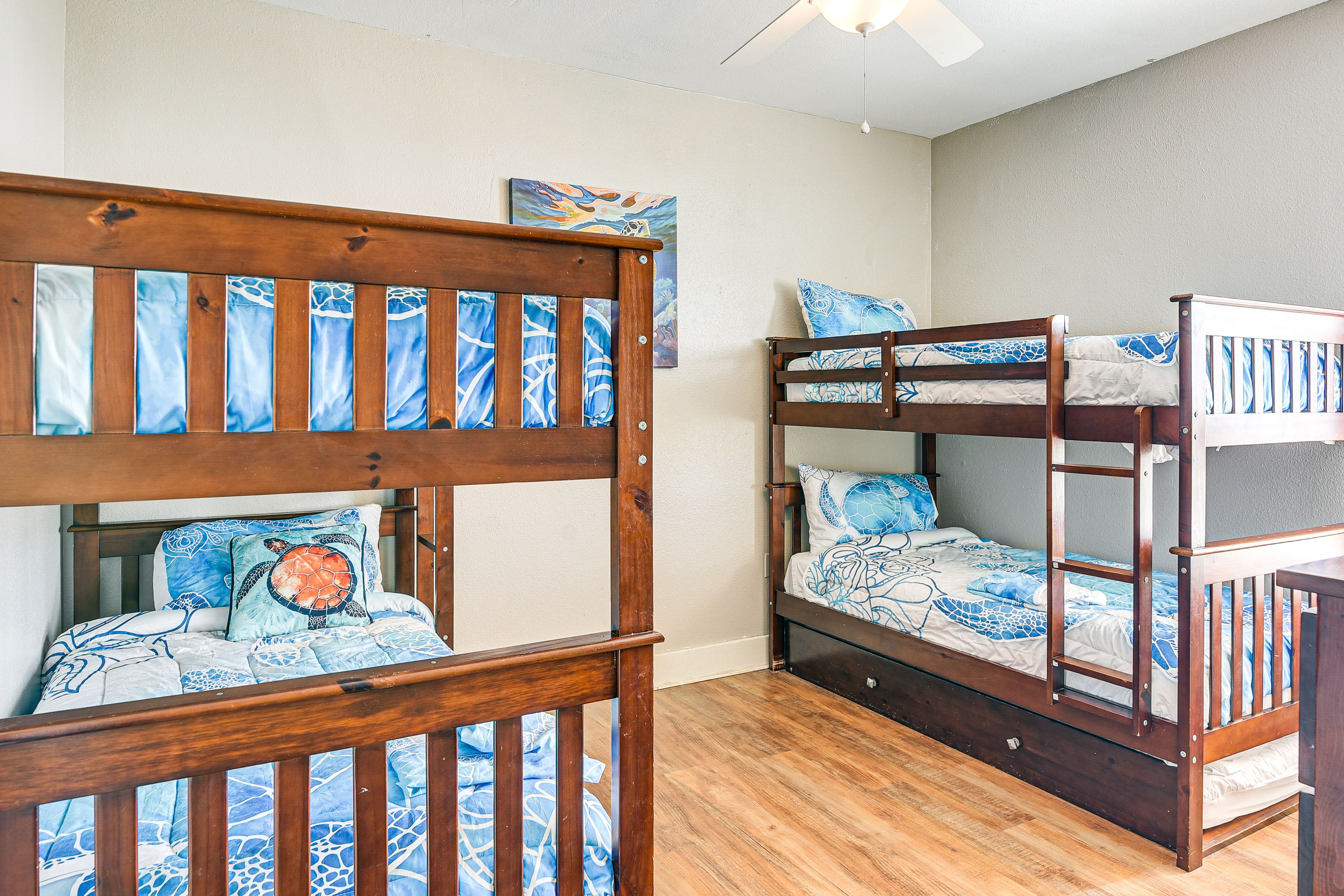 Bedroom 3 | 2 Twin Bunk Beds w/ Twin Trundles | TV