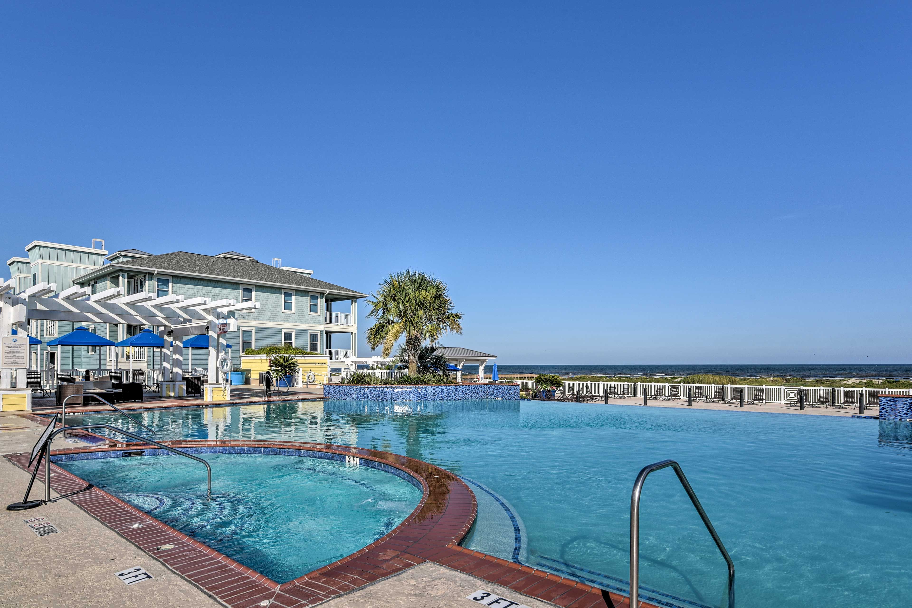 Galveston Vacation Rental | 3BR | 2BA | Step-Free Access | 1,427 Sq Ft