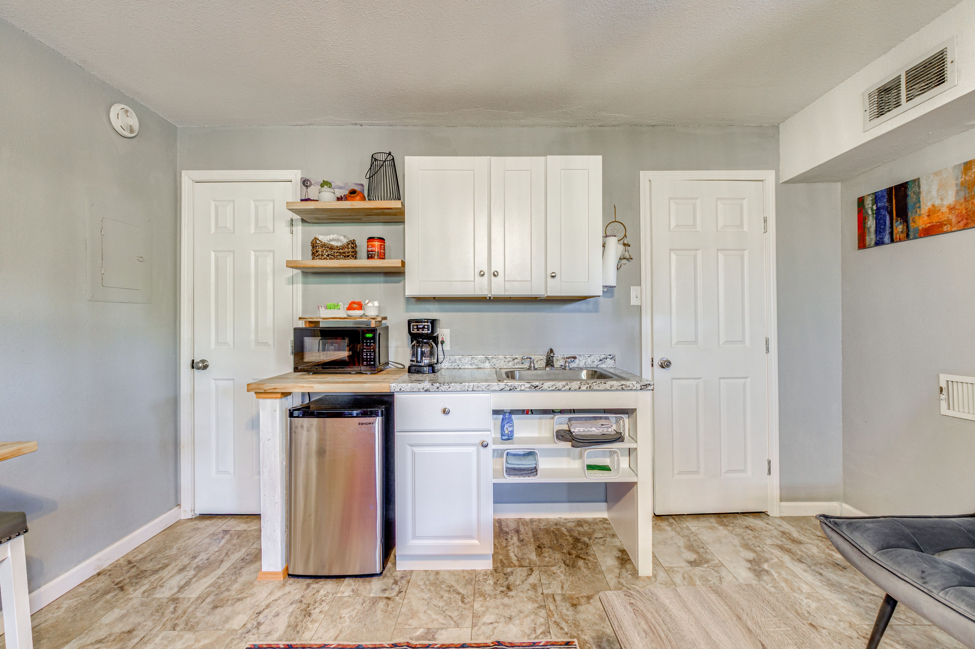 Kitchenette | Drip Coffee Maker