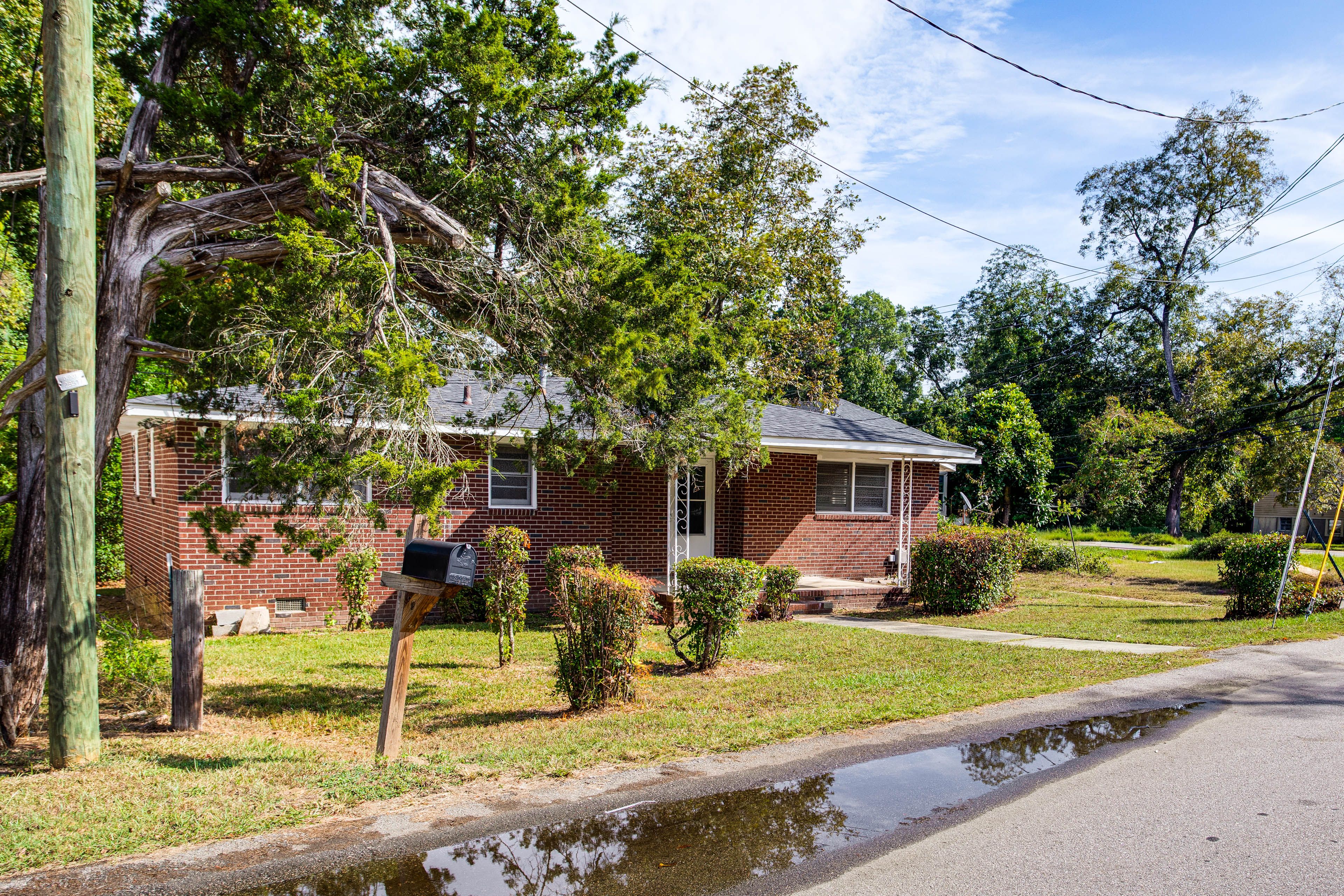 Parking | Driveway (4 Vehicles)