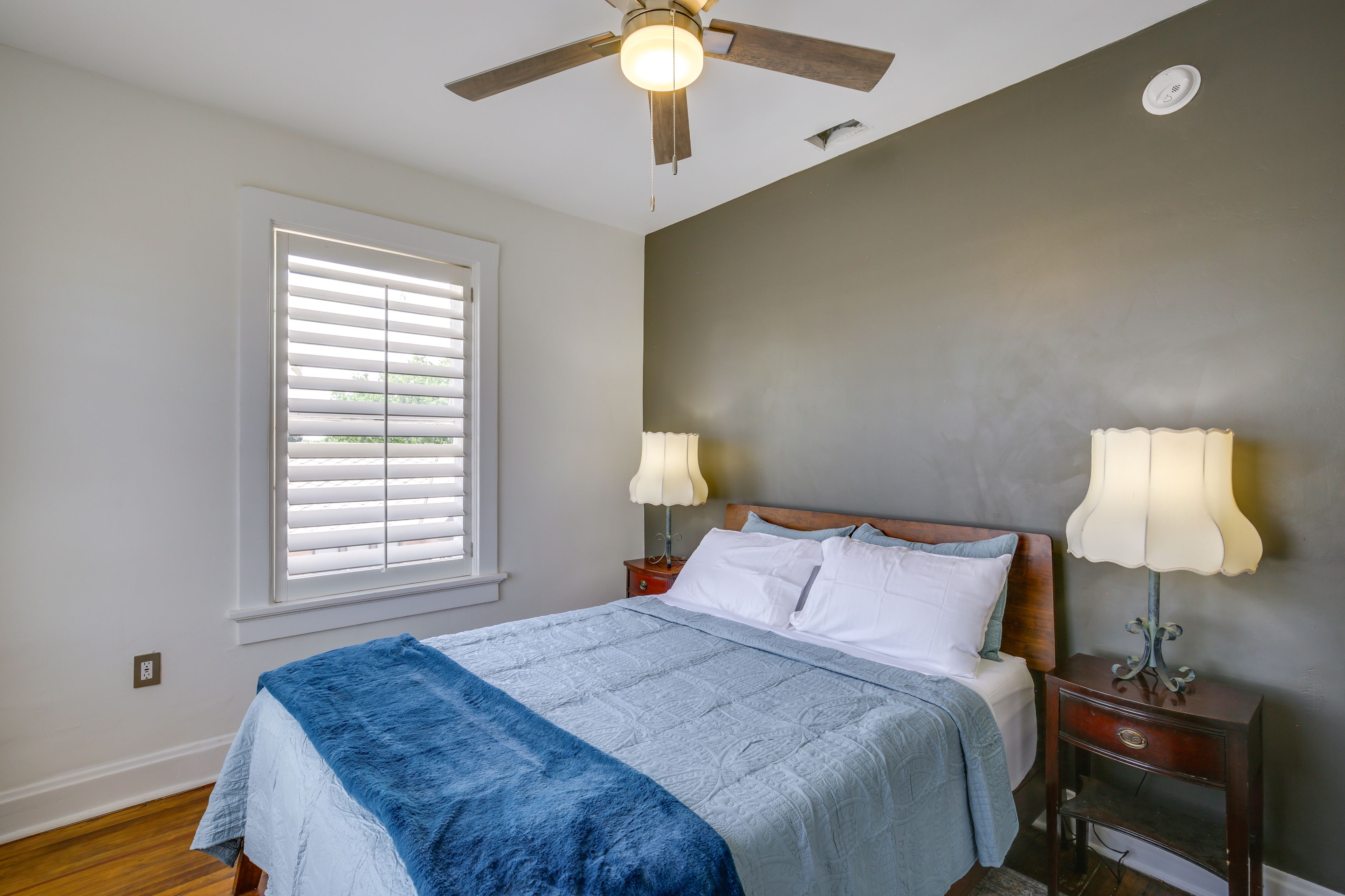 Bedroom 5 | Queen Bed | 2nd Floor