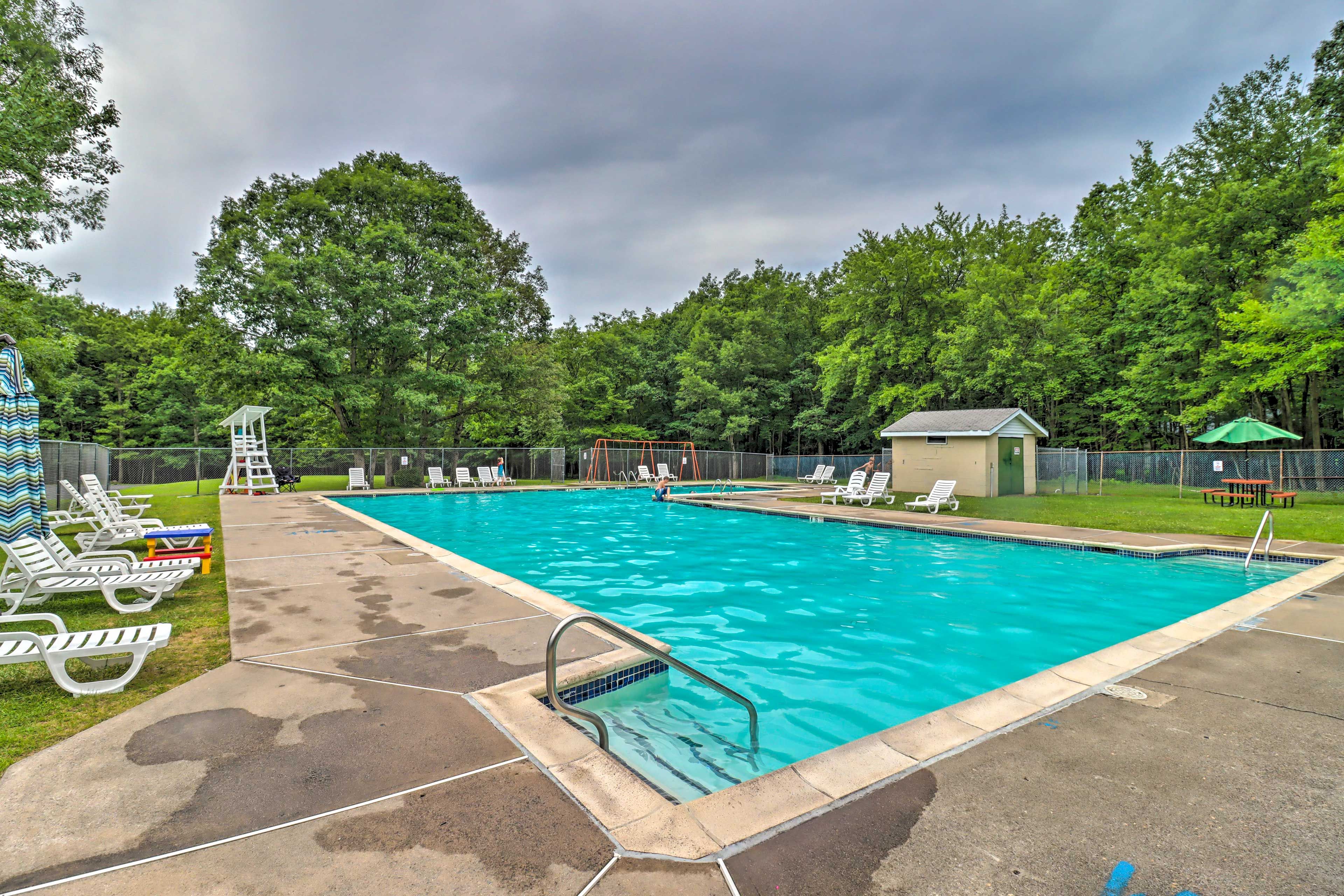 Indian Mountain Lakes Community Amenities w/ Fee