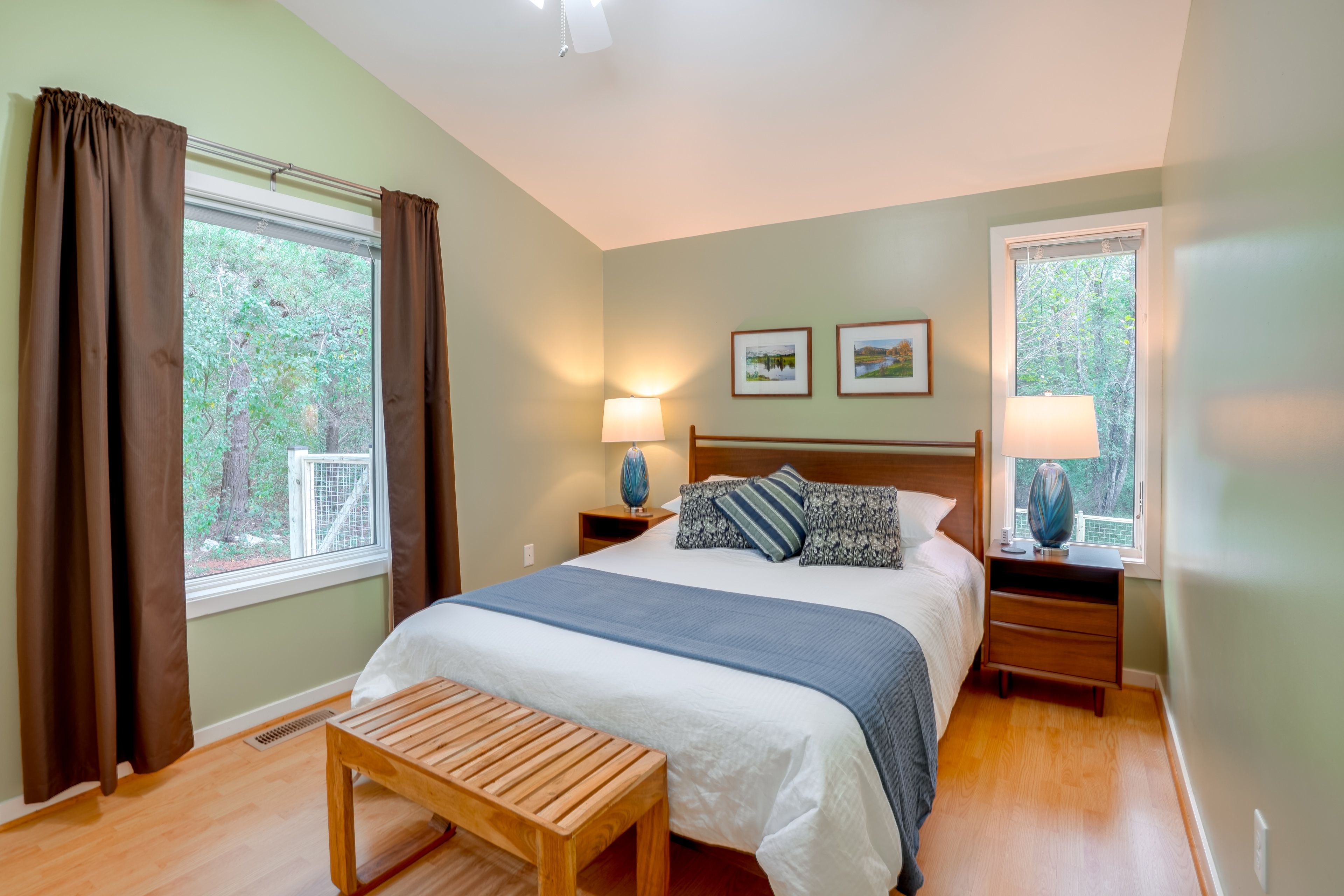 Bedroom 1 | Queen Bed | Linens Provided