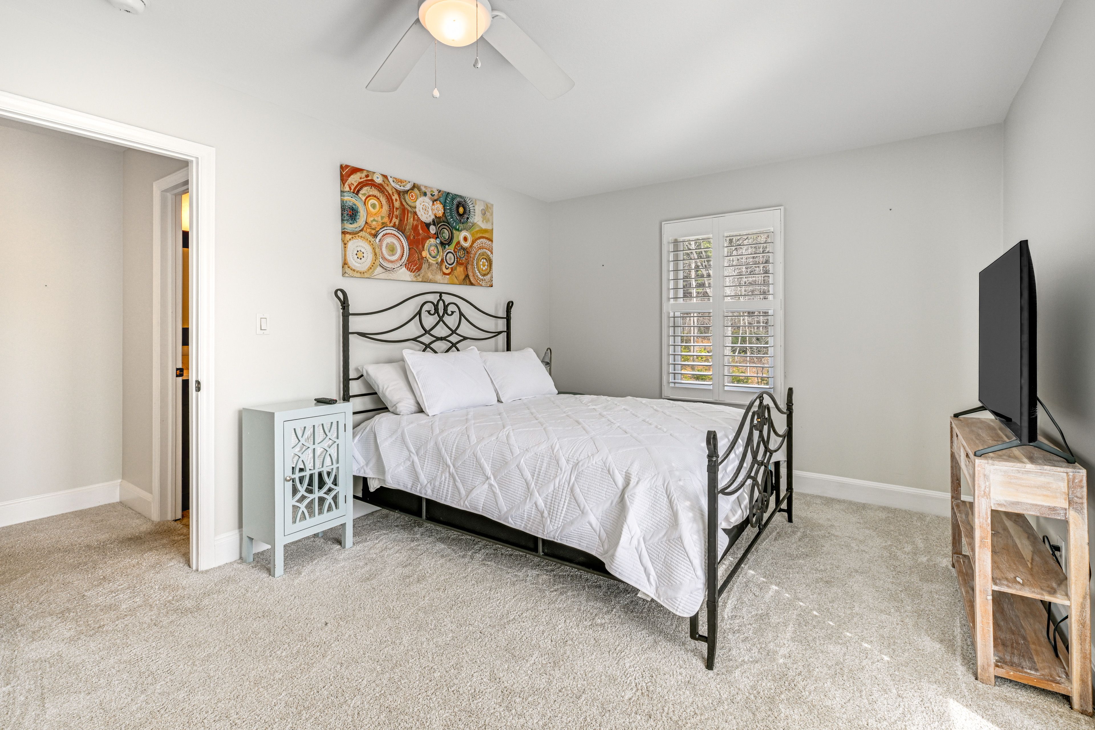 Bedroom 2 | Queen Bed | Main Level