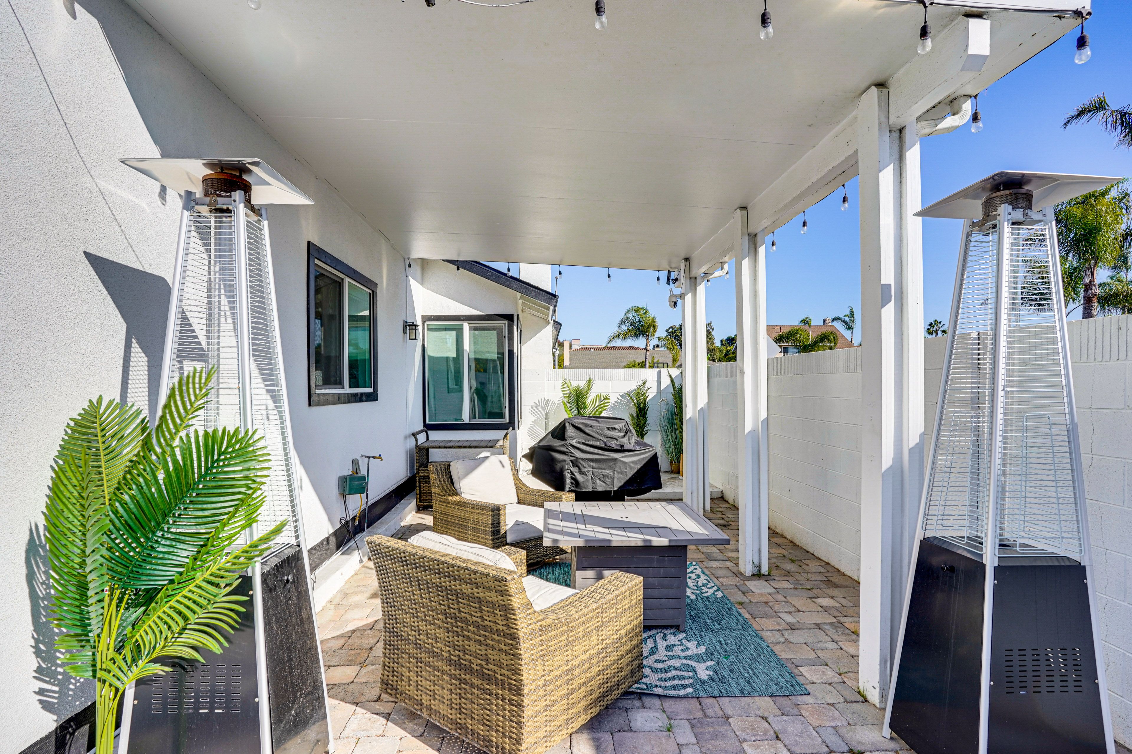 Huntington Beach Vacation Rental | 3BR | 3BA | 3,000 Sq Ft | Stairs Required