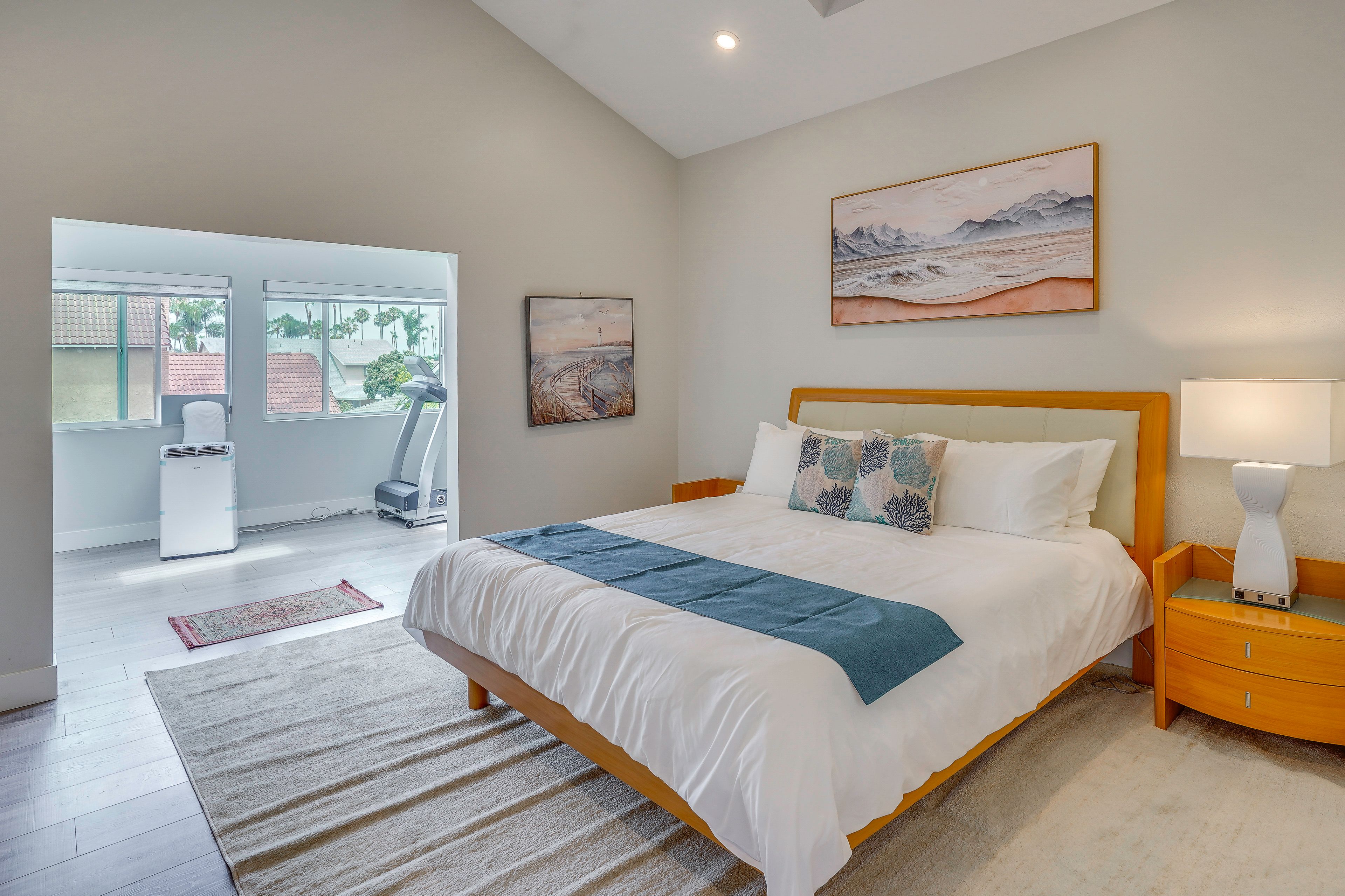 Bedroom 1 | King Bed | Workspace | | Walk-In Closet | 2nd Floor