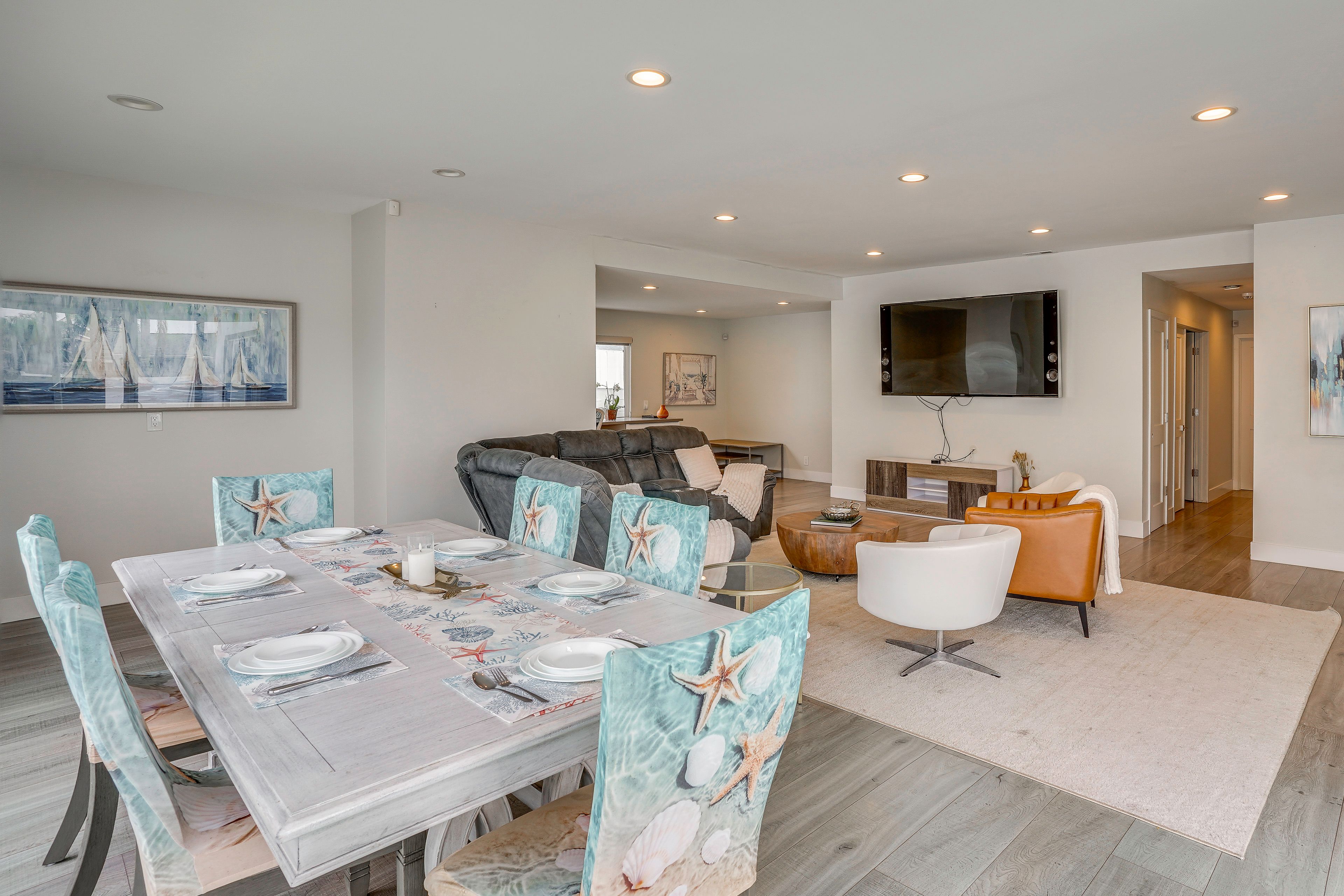 Interior | Living Room | Dining Area