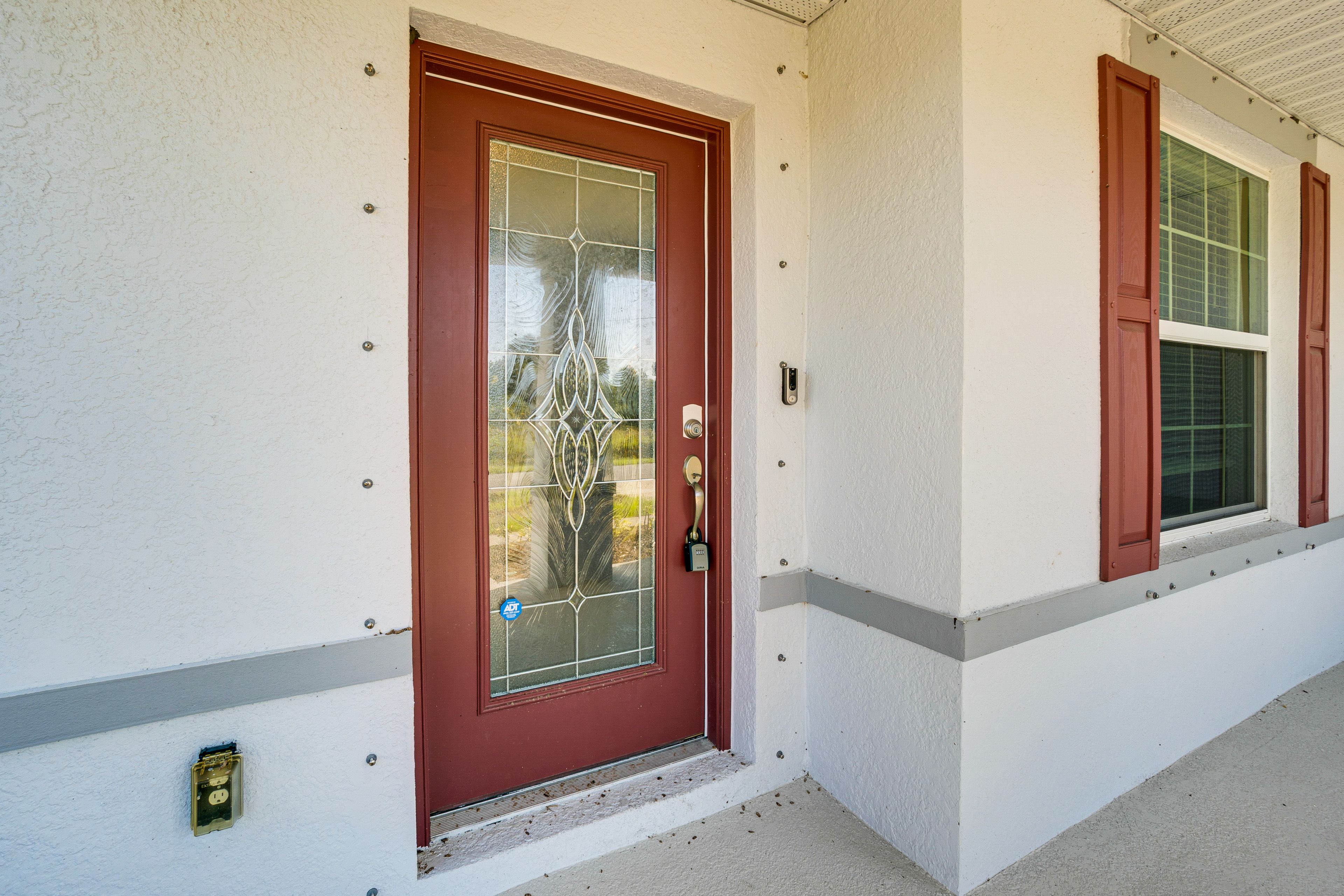 Exterior | Entryway