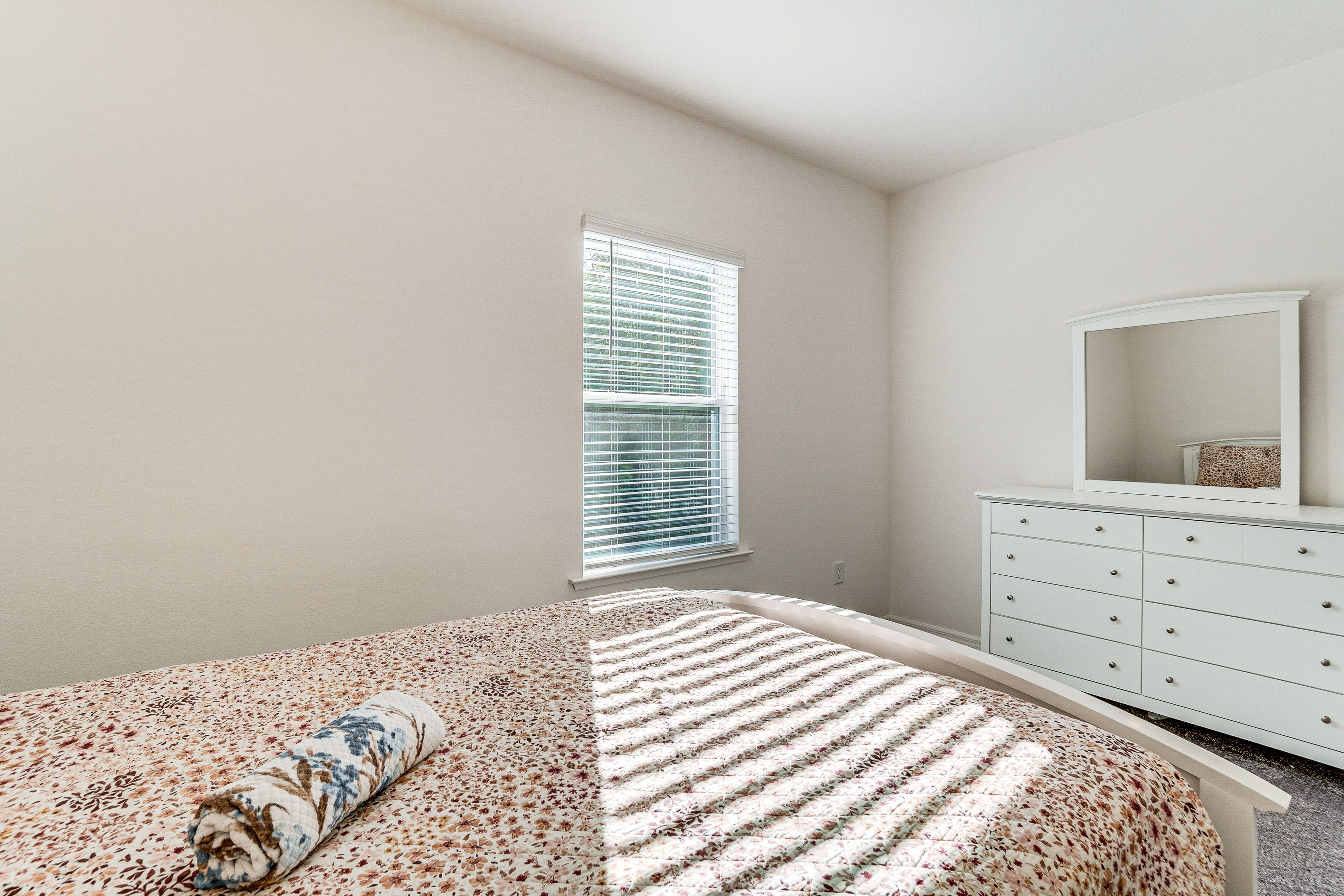 Bedroom 2 | Queen Bed | En-Suite Bathroom
