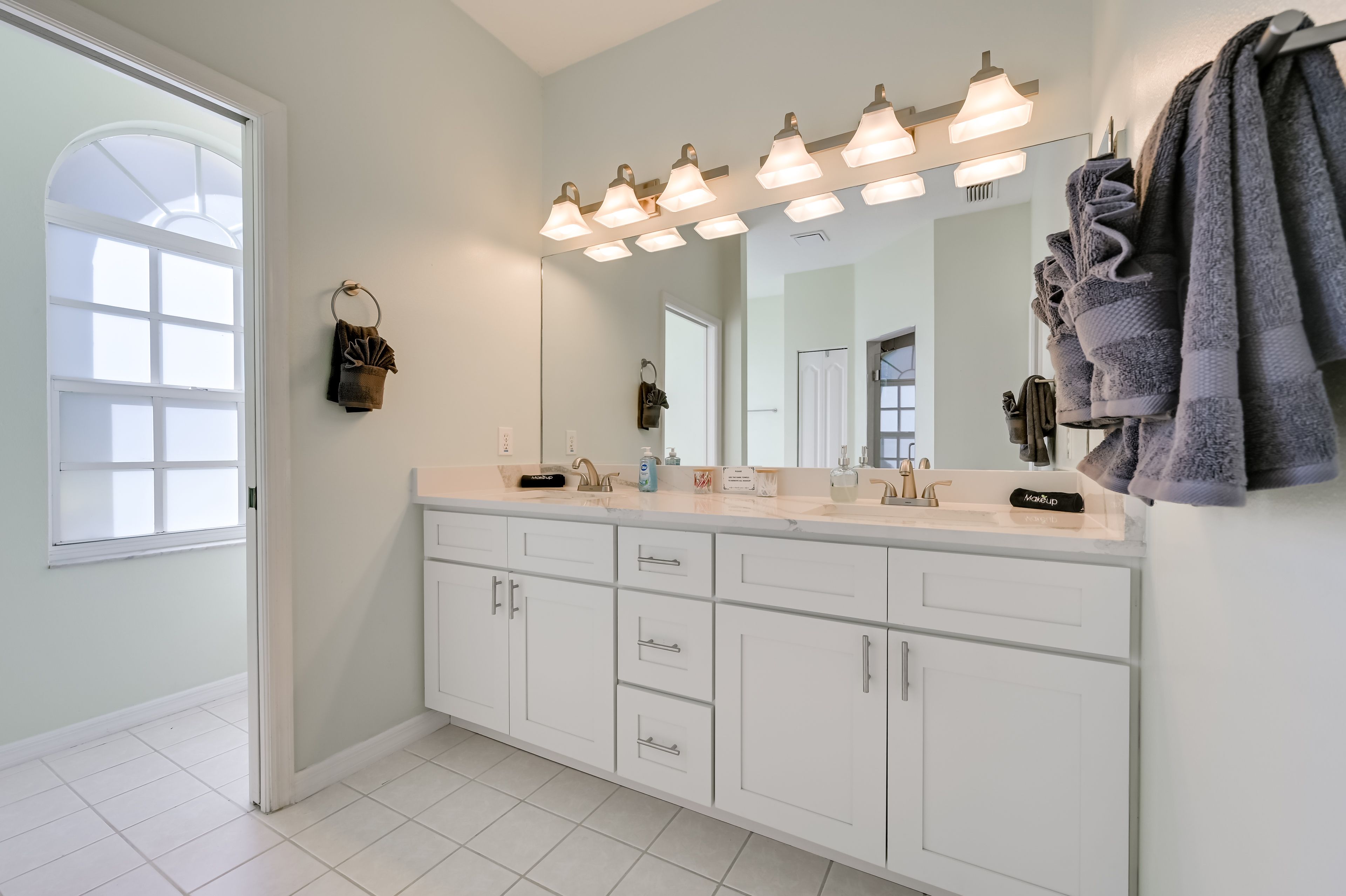 Bathroom | Towels Provided