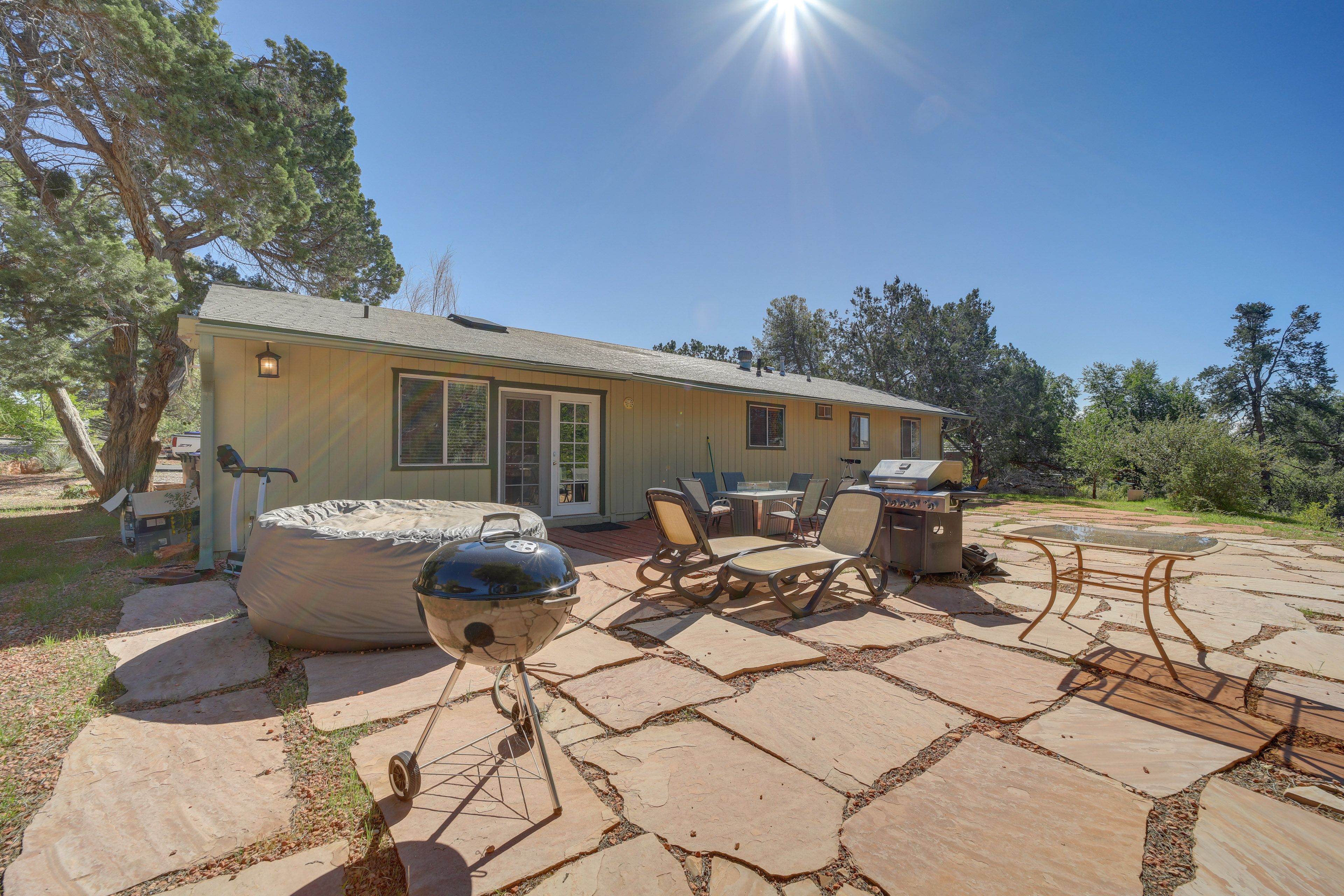 Back Patio | BBQ Grill