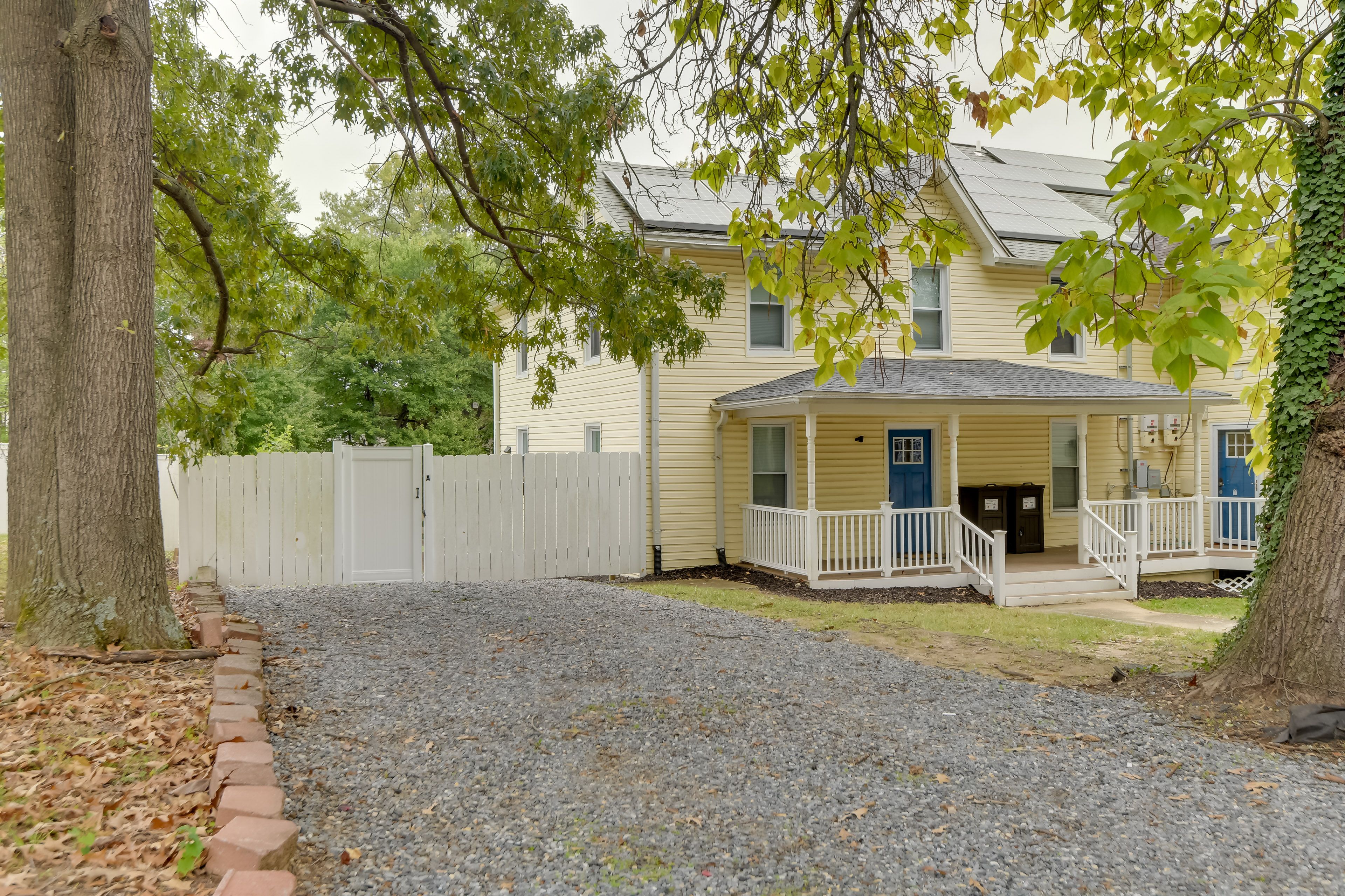 Parking | Shared Driveway (2 Vehicles)