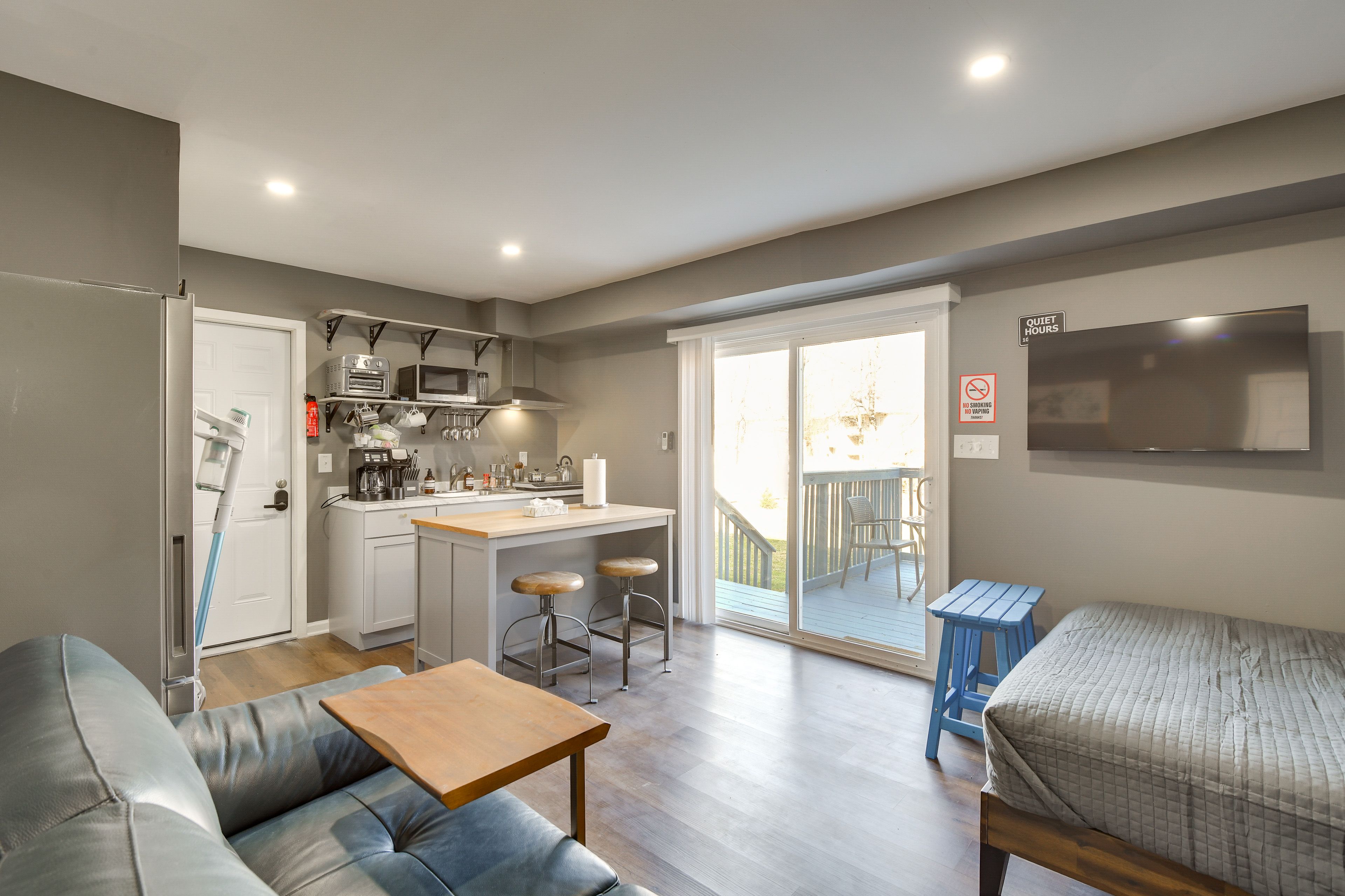 Cheverly Vacation Rental | Studio | 1BA | 300 Sq Ft | 5 Steps Required