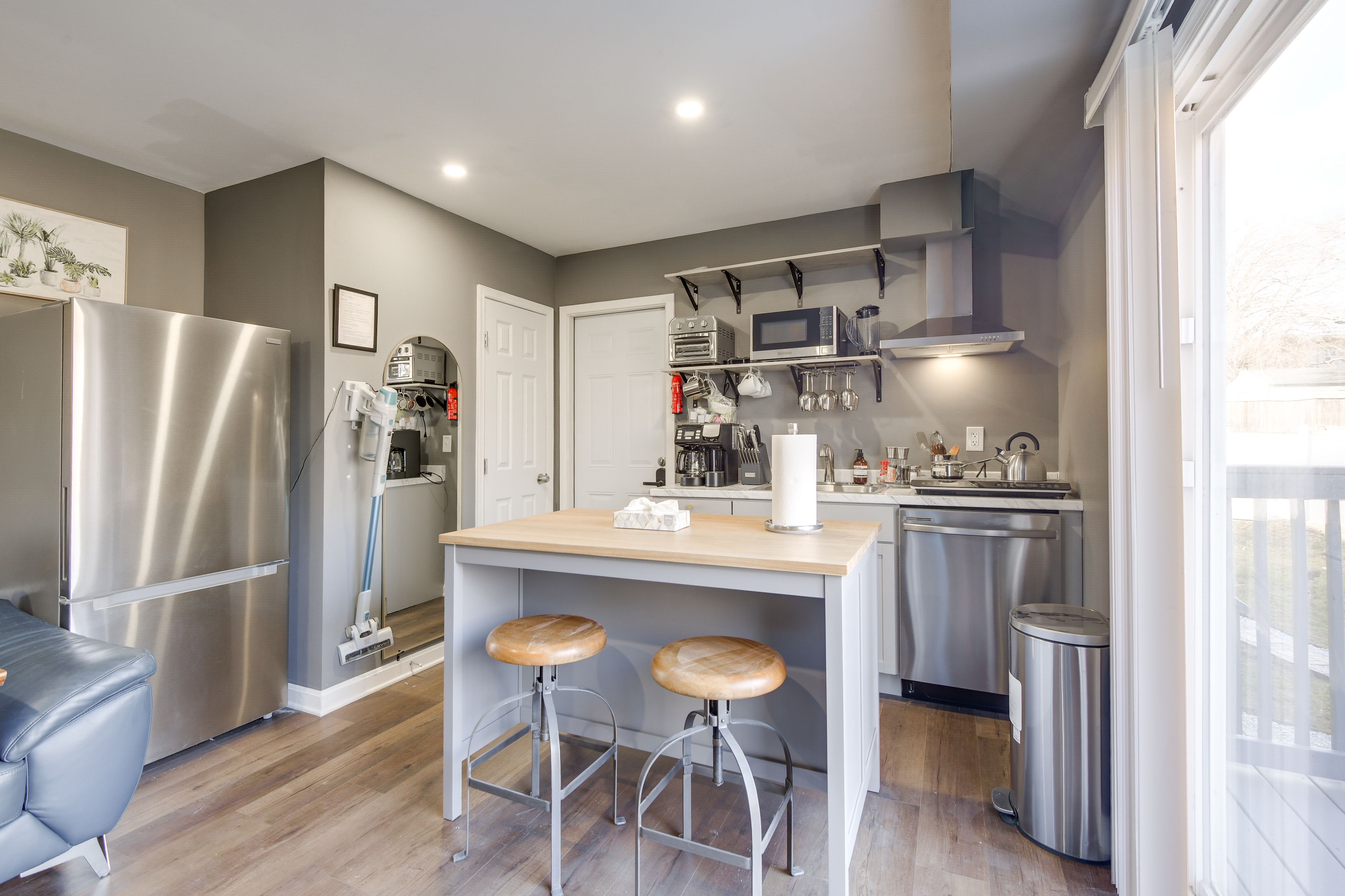 Kitchen & Dining Area | Keurig/Drip Coffee Maker | Cooking Basics