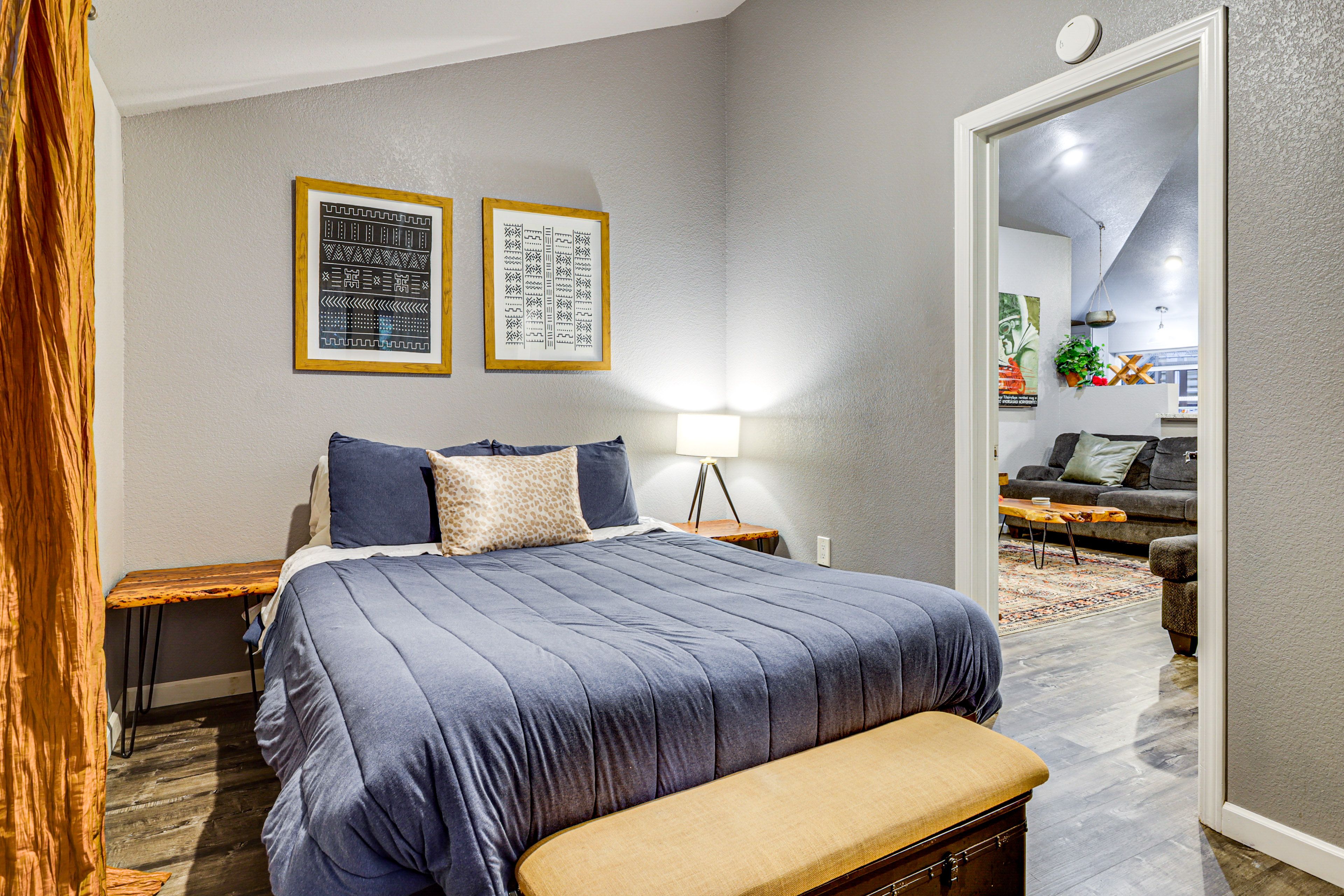 Bedroom 1 | Queen Bed | Linens