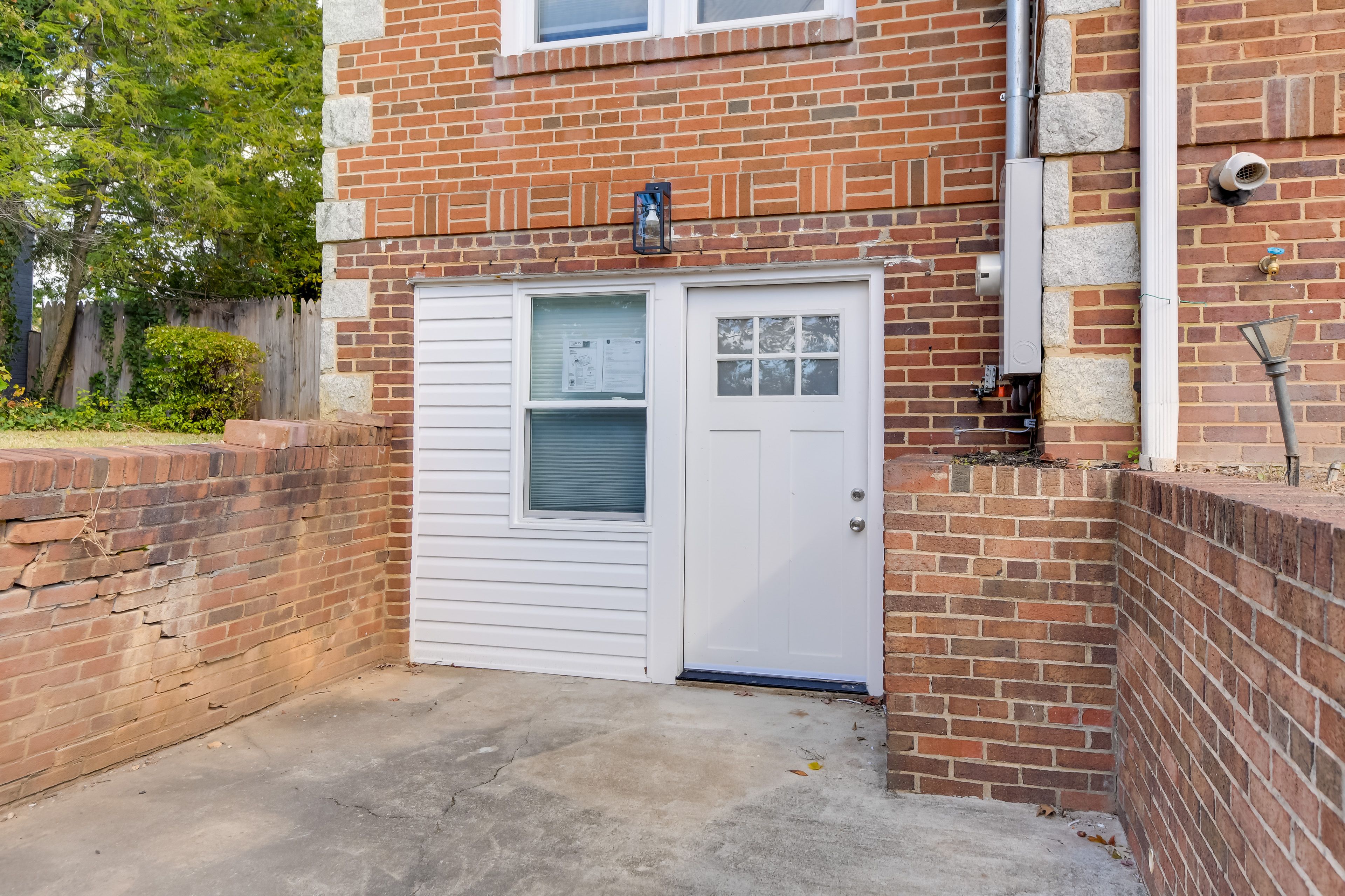 Unit Exterior | Additional Entry