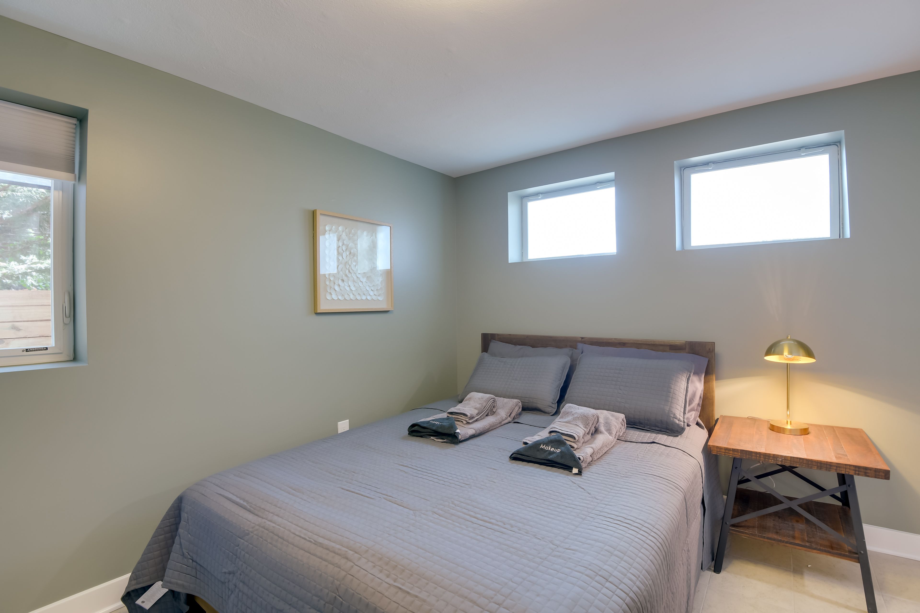 Bedroom 2 | Queen Bed