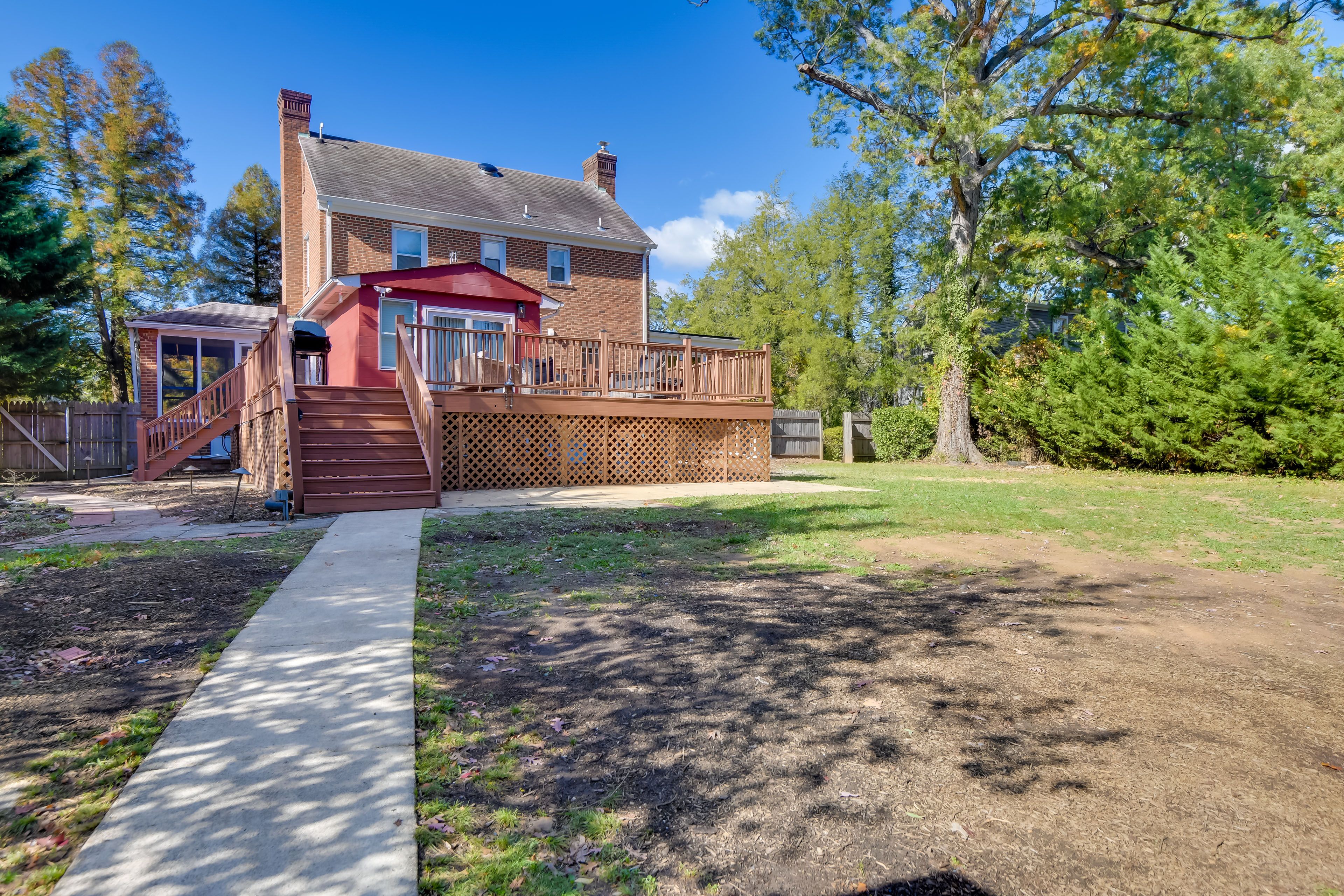 Cheverly Vacation Rental | 2BR | 1BA | Steps Required | 1,000 Sq Ft