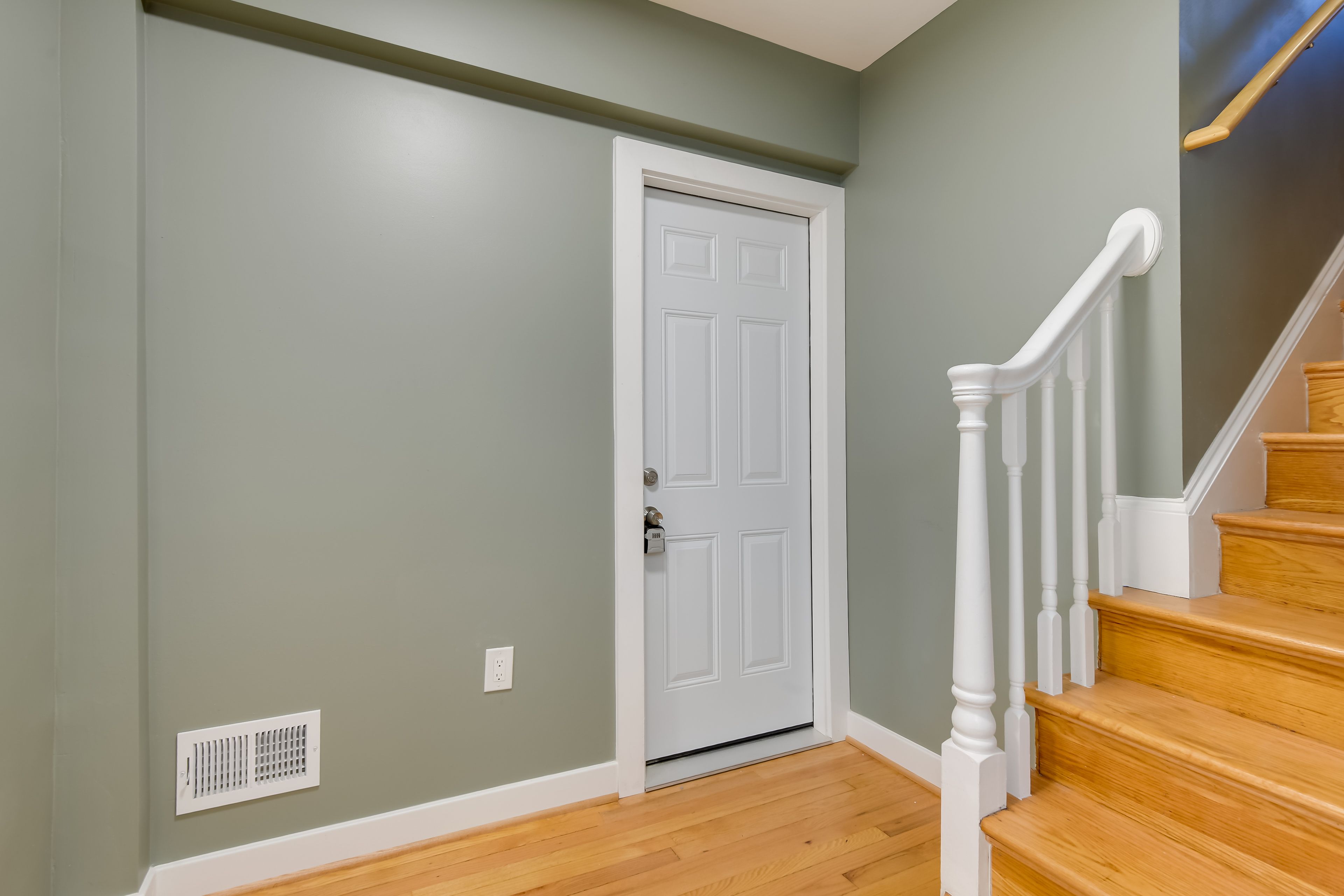 Apartment Interior | Entry