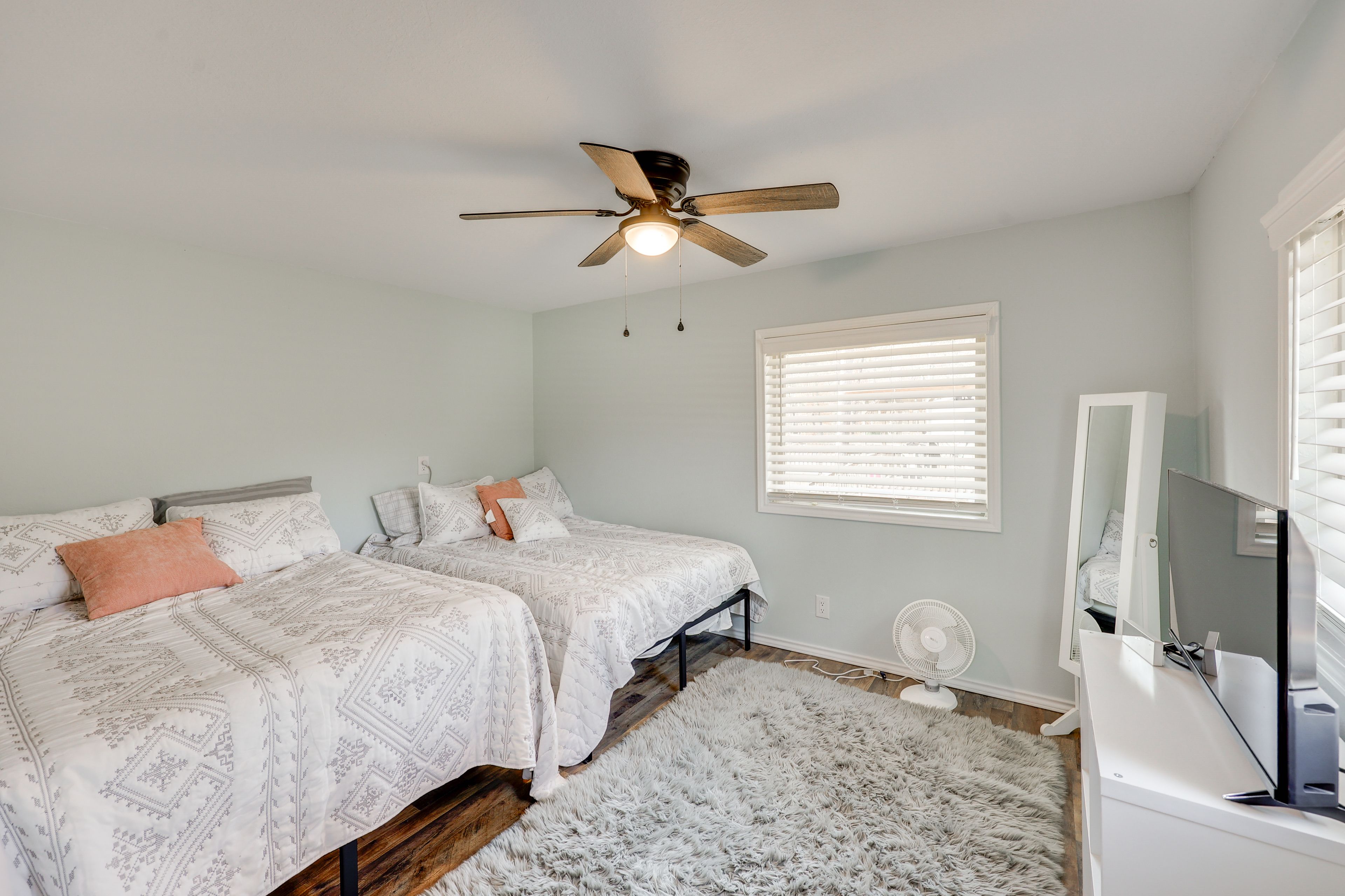 Bedroom 2 | 2 Full Beds