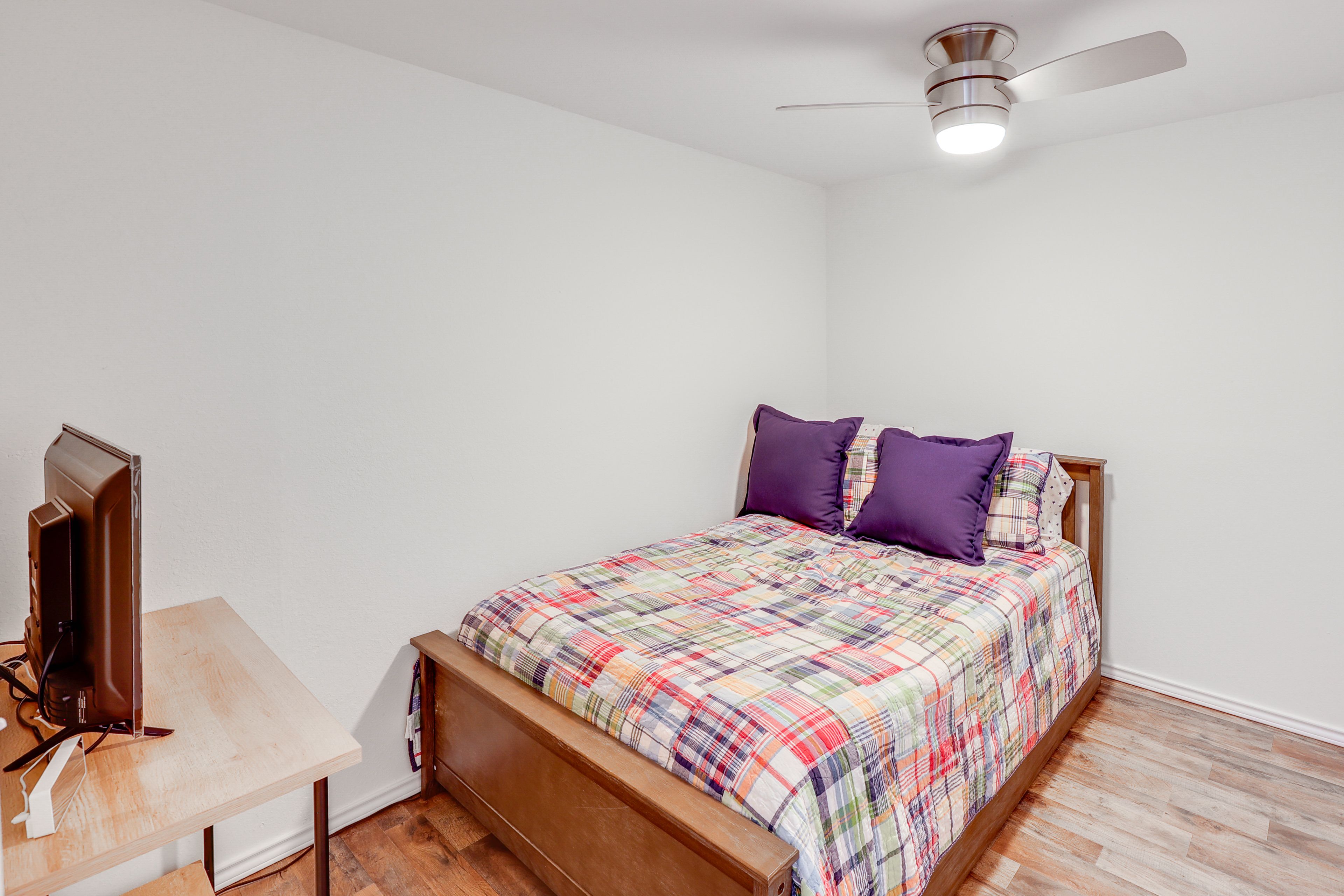 Bonus Room | Full Bed w/ Twin Trundle