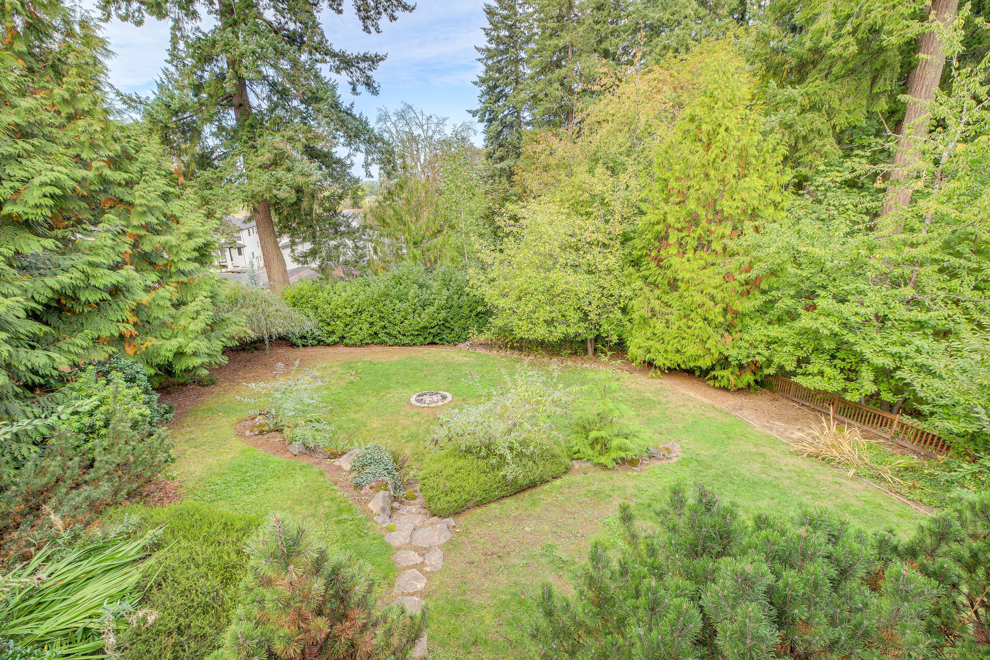Shared Backyard | Wood-Burning Fire Pit