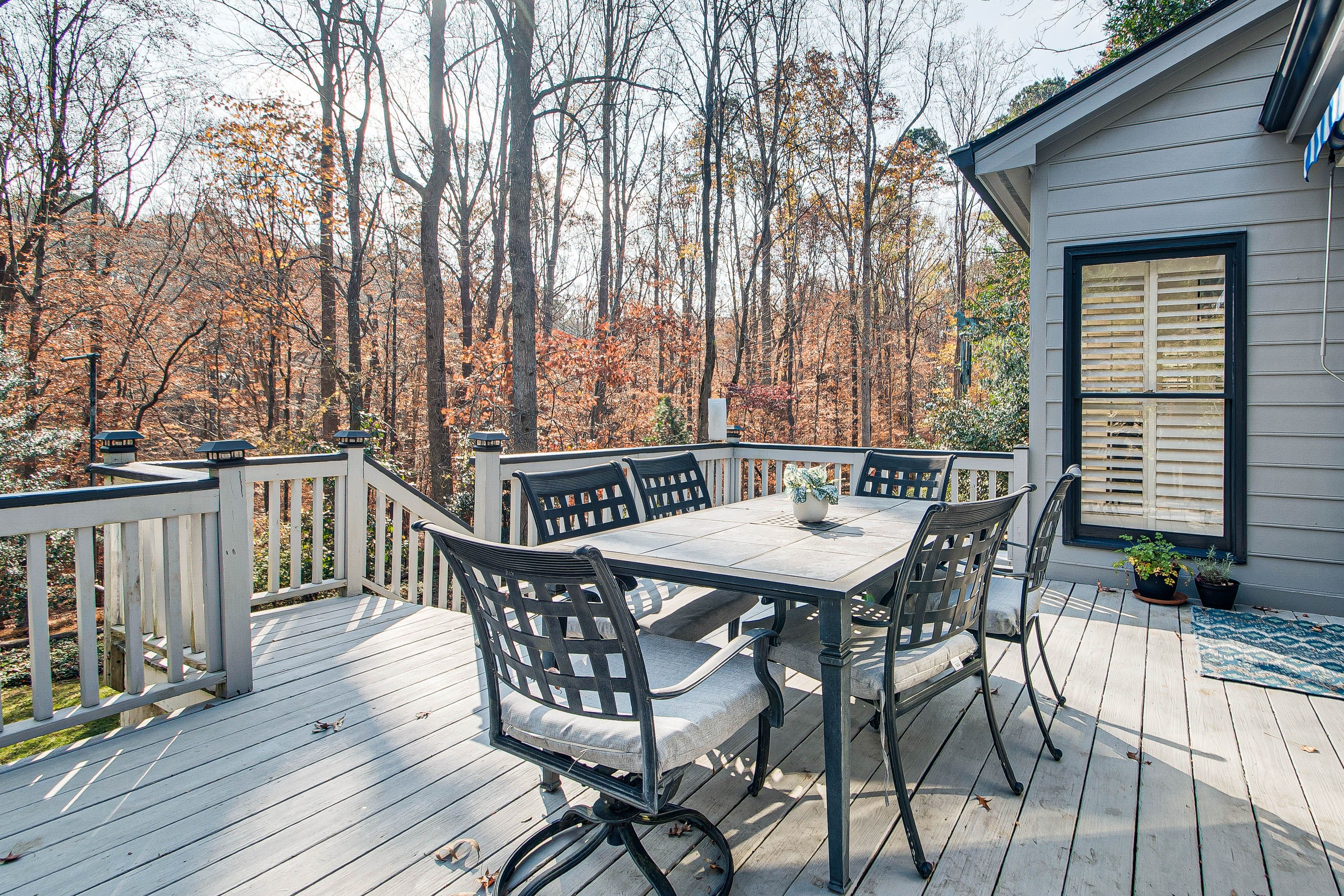 Outdoor Dining Tables