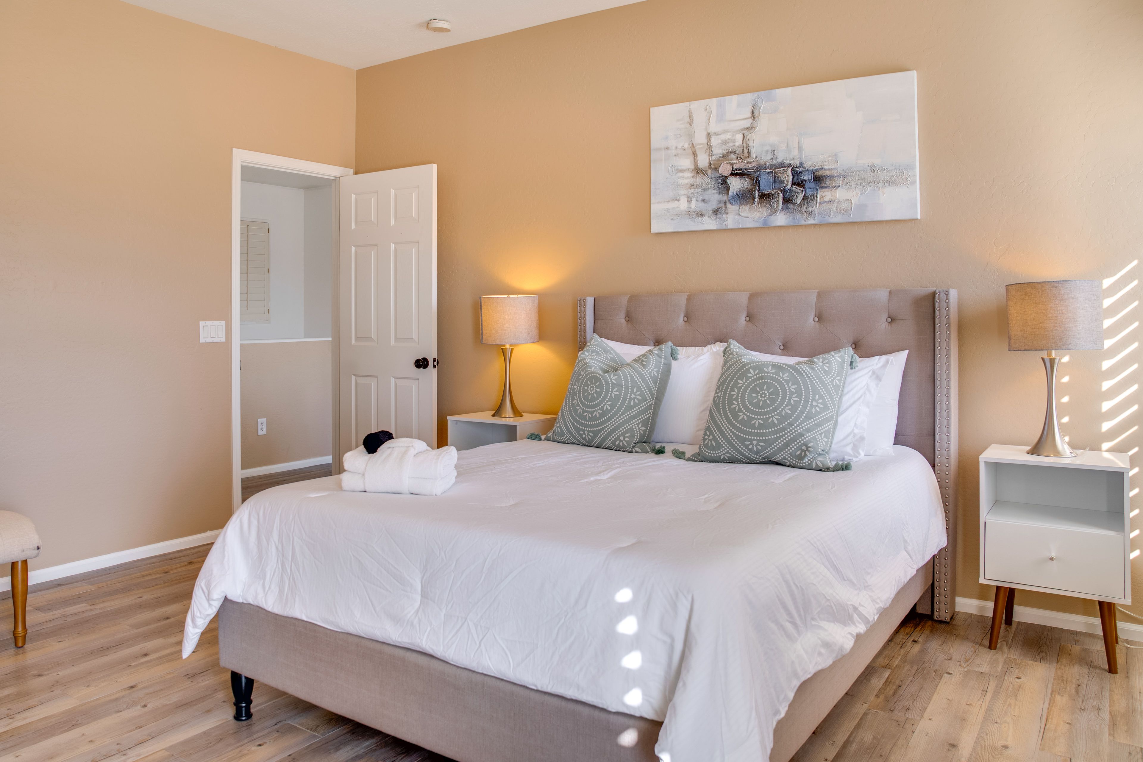 Bedroom 1 | Queen Bed | 2nd Floor