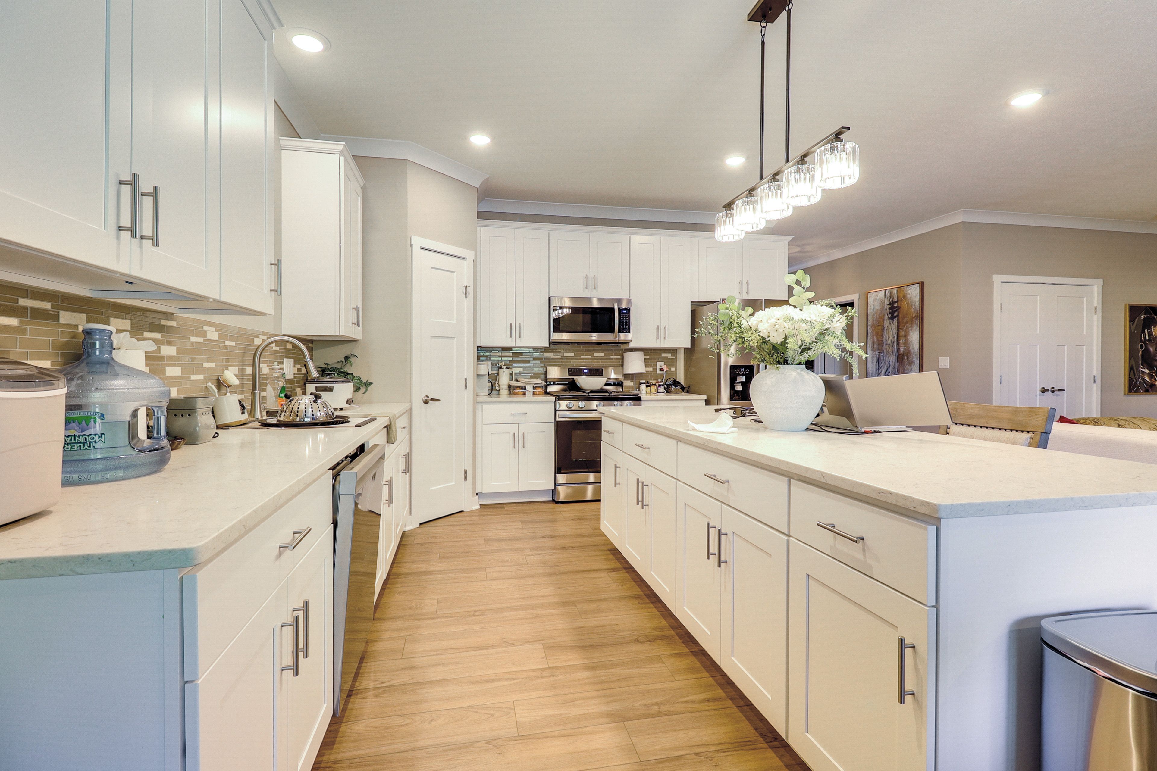 Kitchen | Dishwasher | Microwave