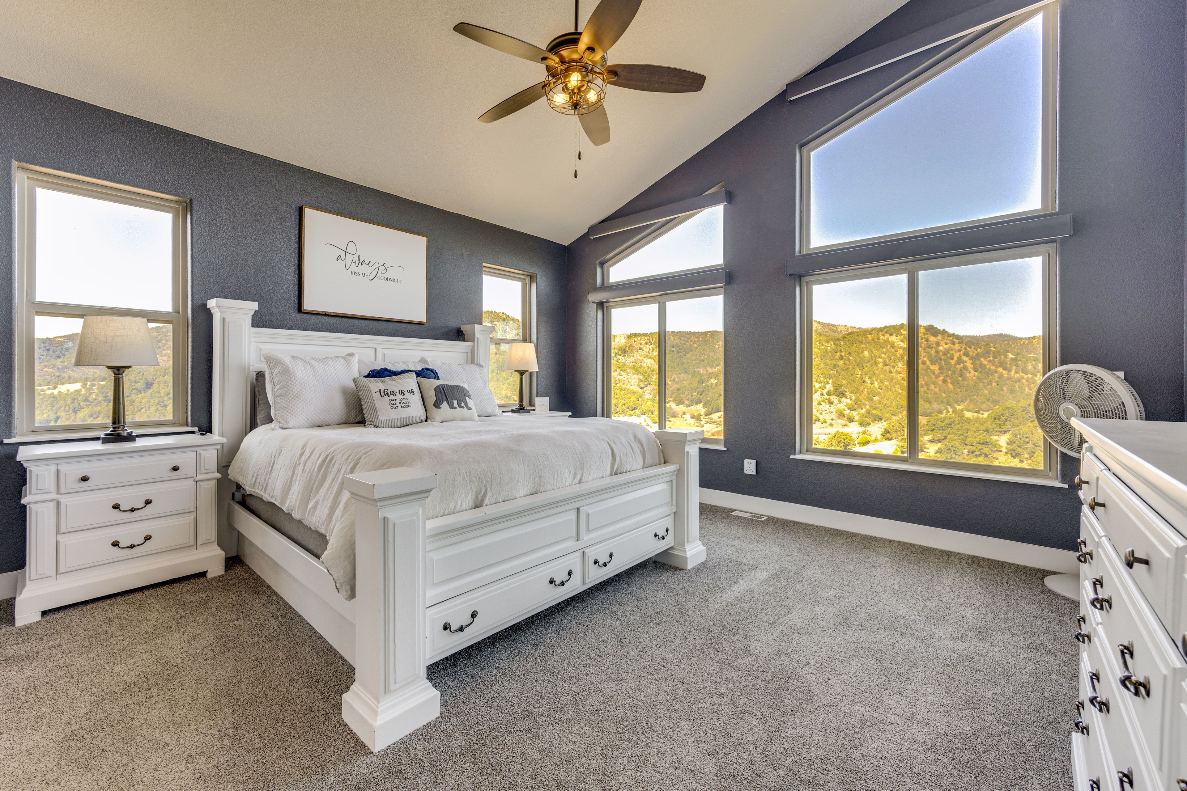 Bedroom 1 | King Bed | Main Floor