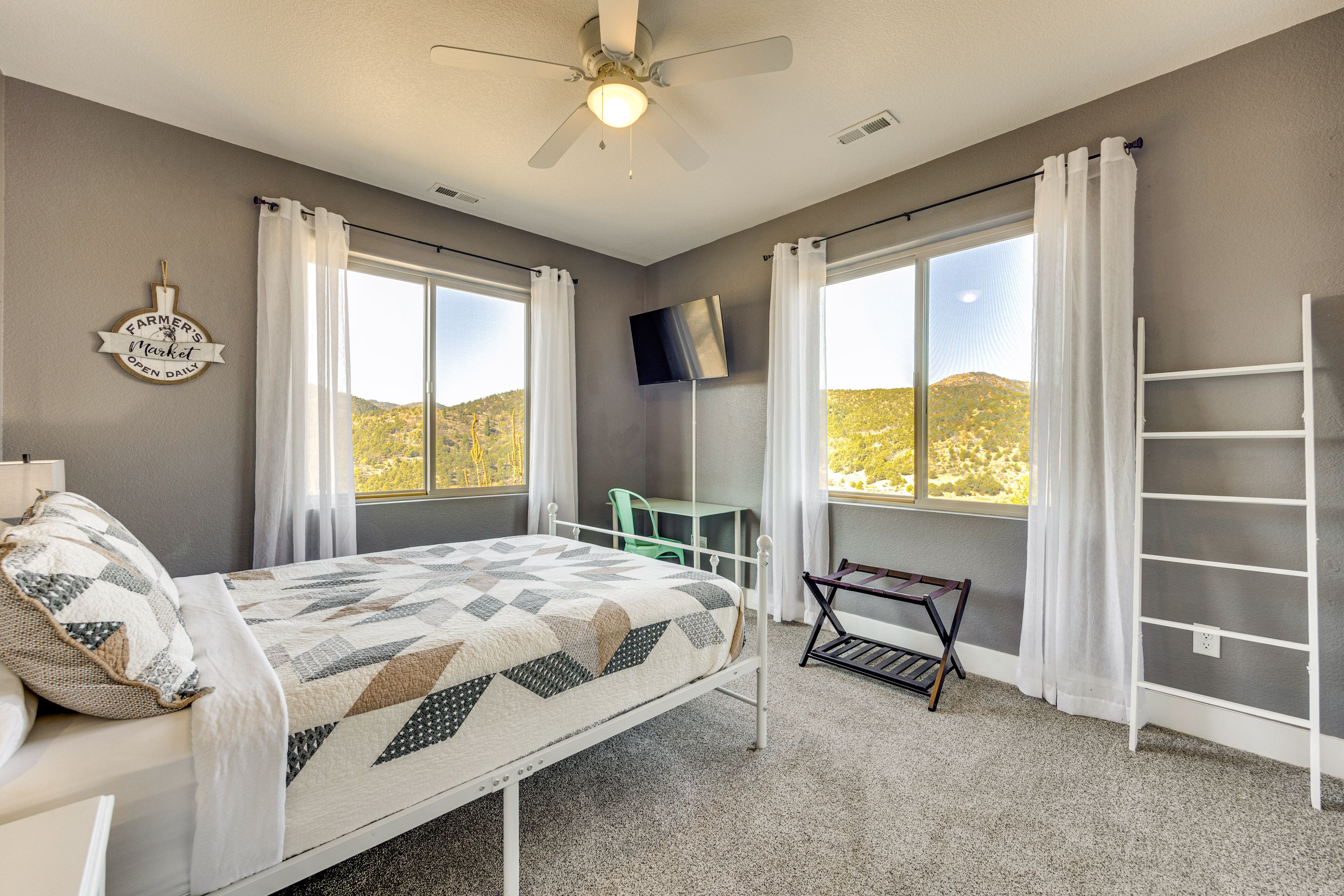 Bedroom 4 | Queen Bed | Lower Floor