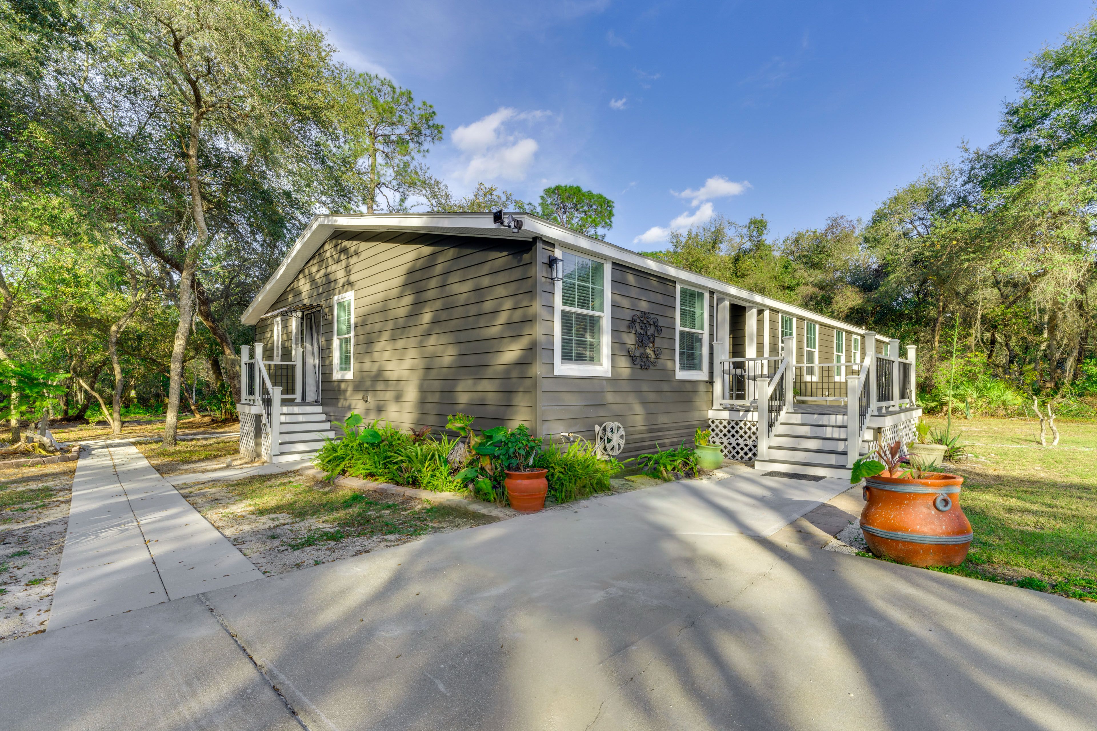 Kissimmee Vacation Rental | 5BR | 3BA | 2,670 Sq Ft | 5 Steps to Enter