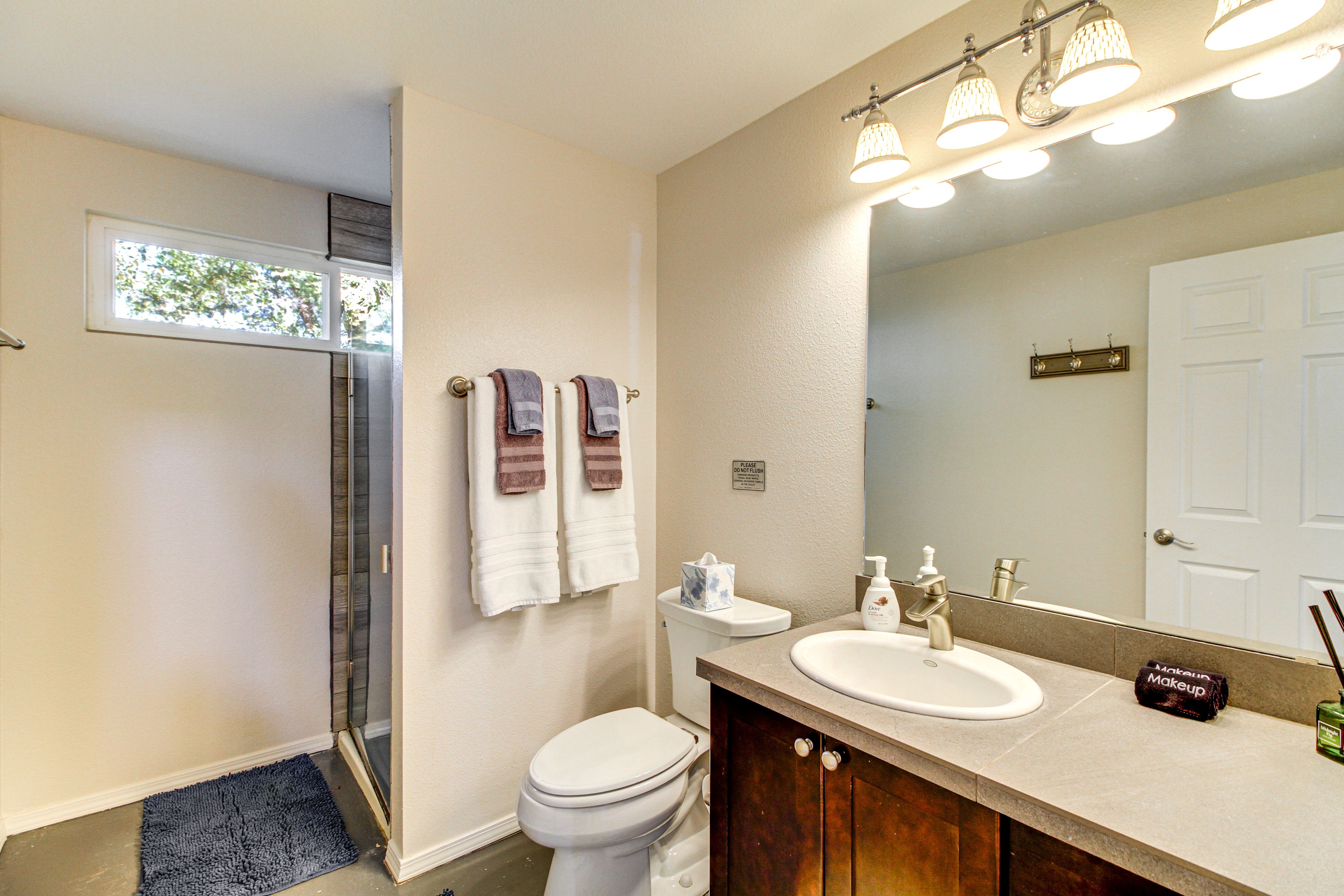 Bathroom | Shower | Towels Provided | 1st Floor