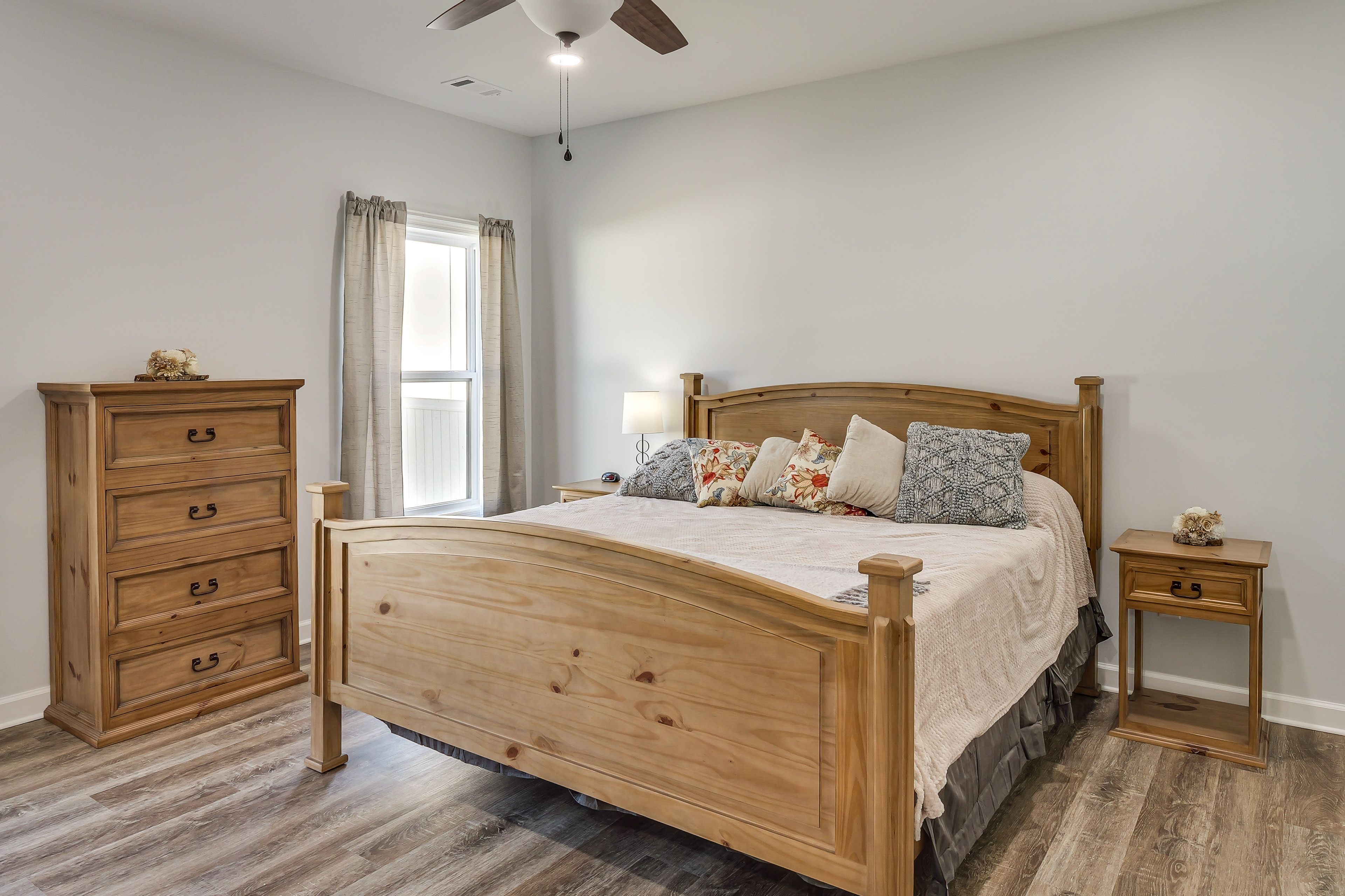 Bedroom 1 | 1st Floor | King Bed | Linens Provided | En-Suite Bathroom