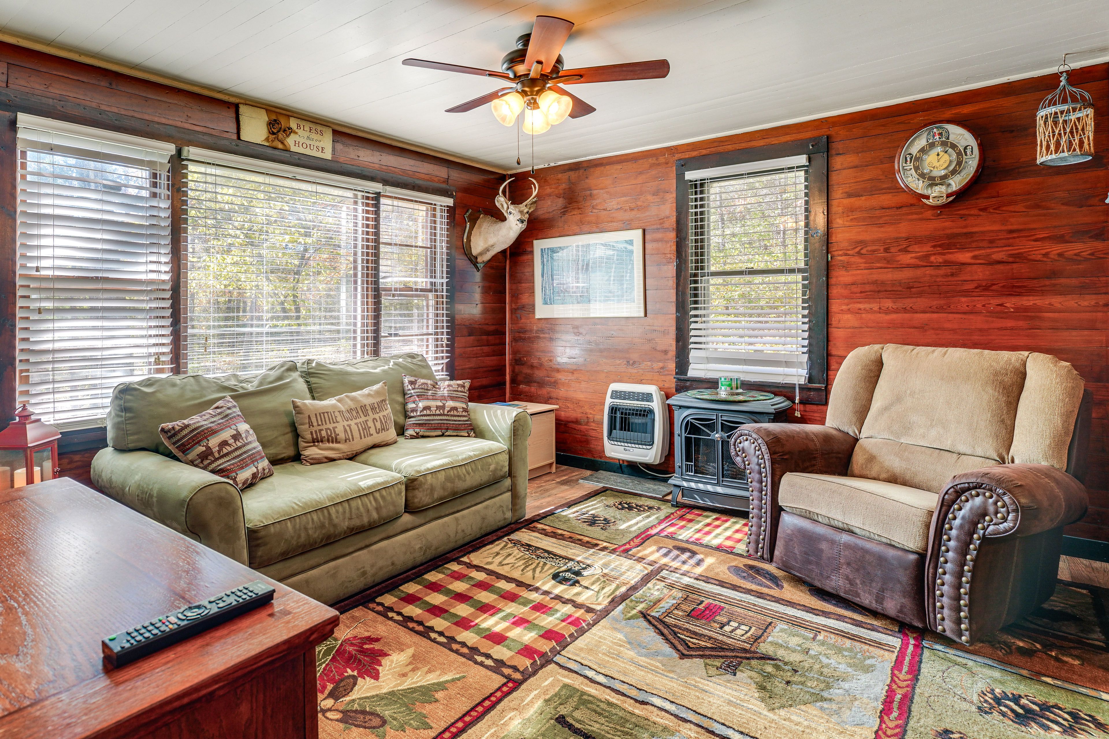 Living Room | Free WiFi