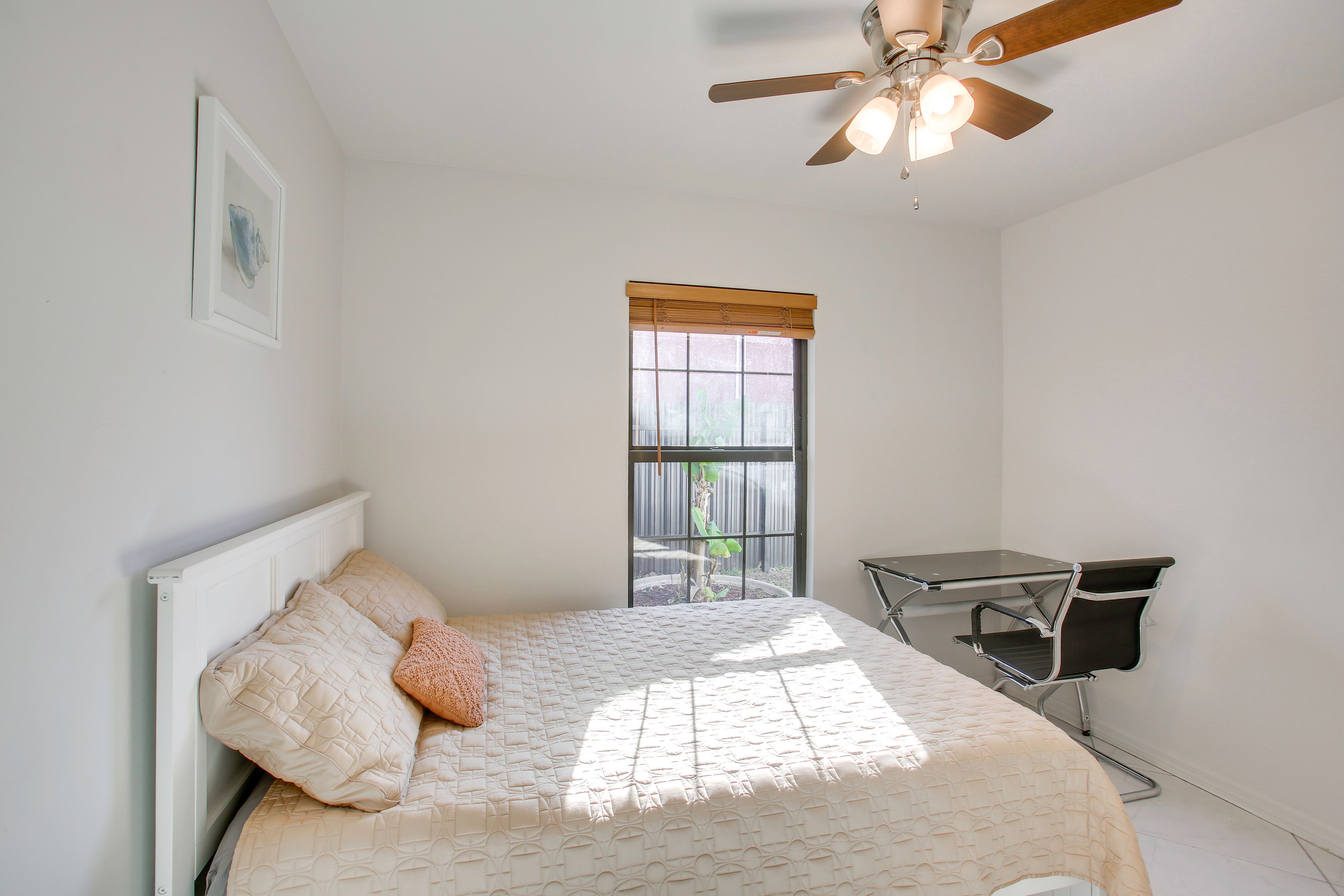 Bedroom 2 | Queen Bed